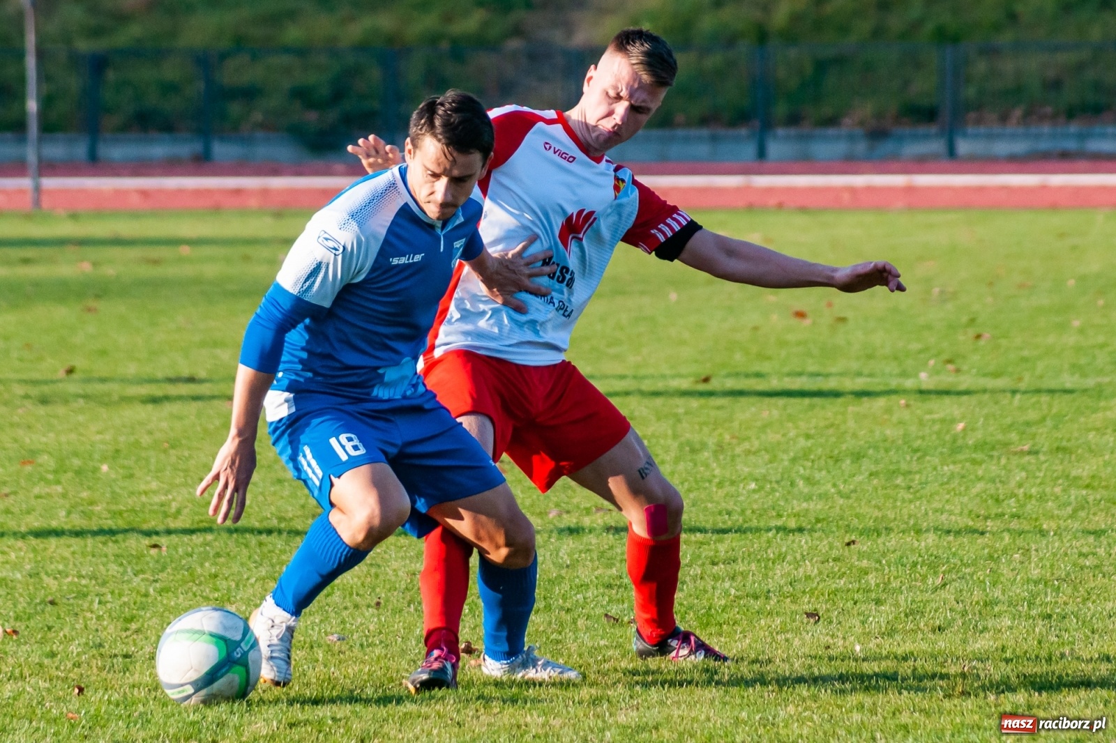 Zdjęcie w galerii na portalu naszraciborz.pl: Świąteczny pogrom przy Zamkowej. Unia rozbiła Czernicę [FOTO] wiadomości z regionu