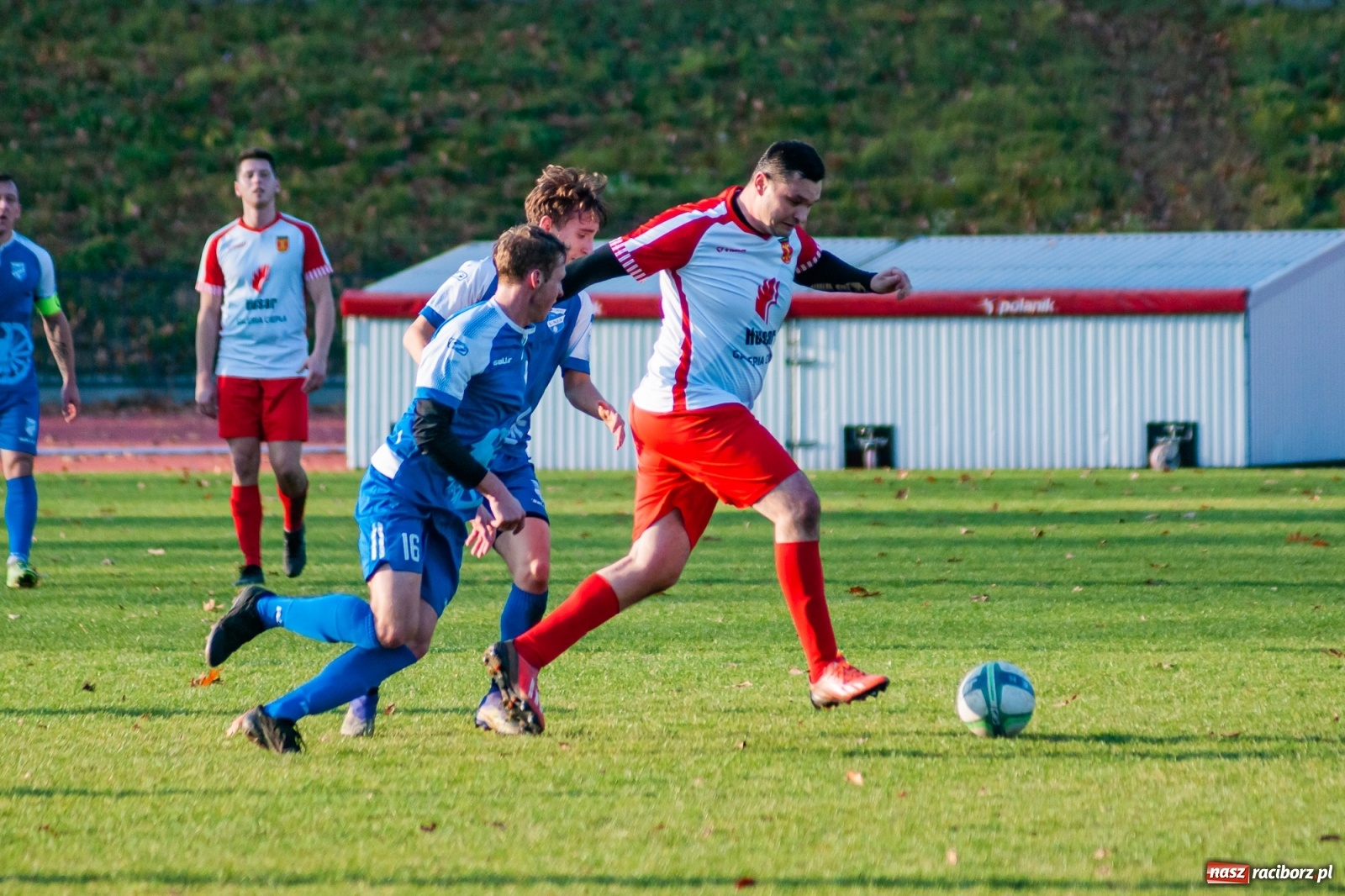 Zdjęcie w galerii na portalu naszraciborz.pl: Świąteczny pogrom przy Zamkowej. Unia rozbiła Czernicę [FOTO] wiadomości z regionu