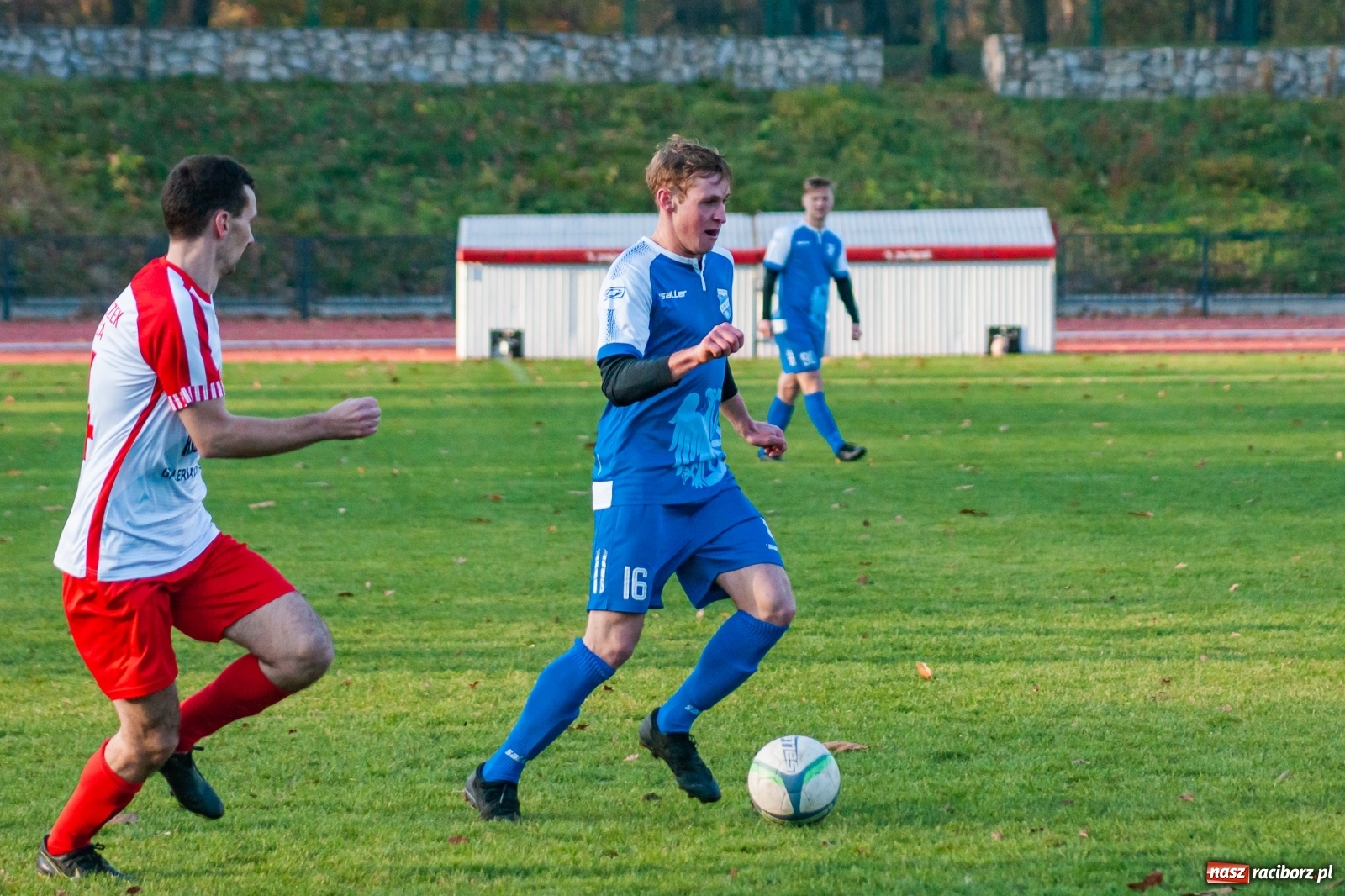 Zdjęcie w galerii na portalu naszraciborz.pl: Świąteczny pogrom przy Zamkowej. Unia rozbiła Czernicę [FOTO] wiadomości z regionu