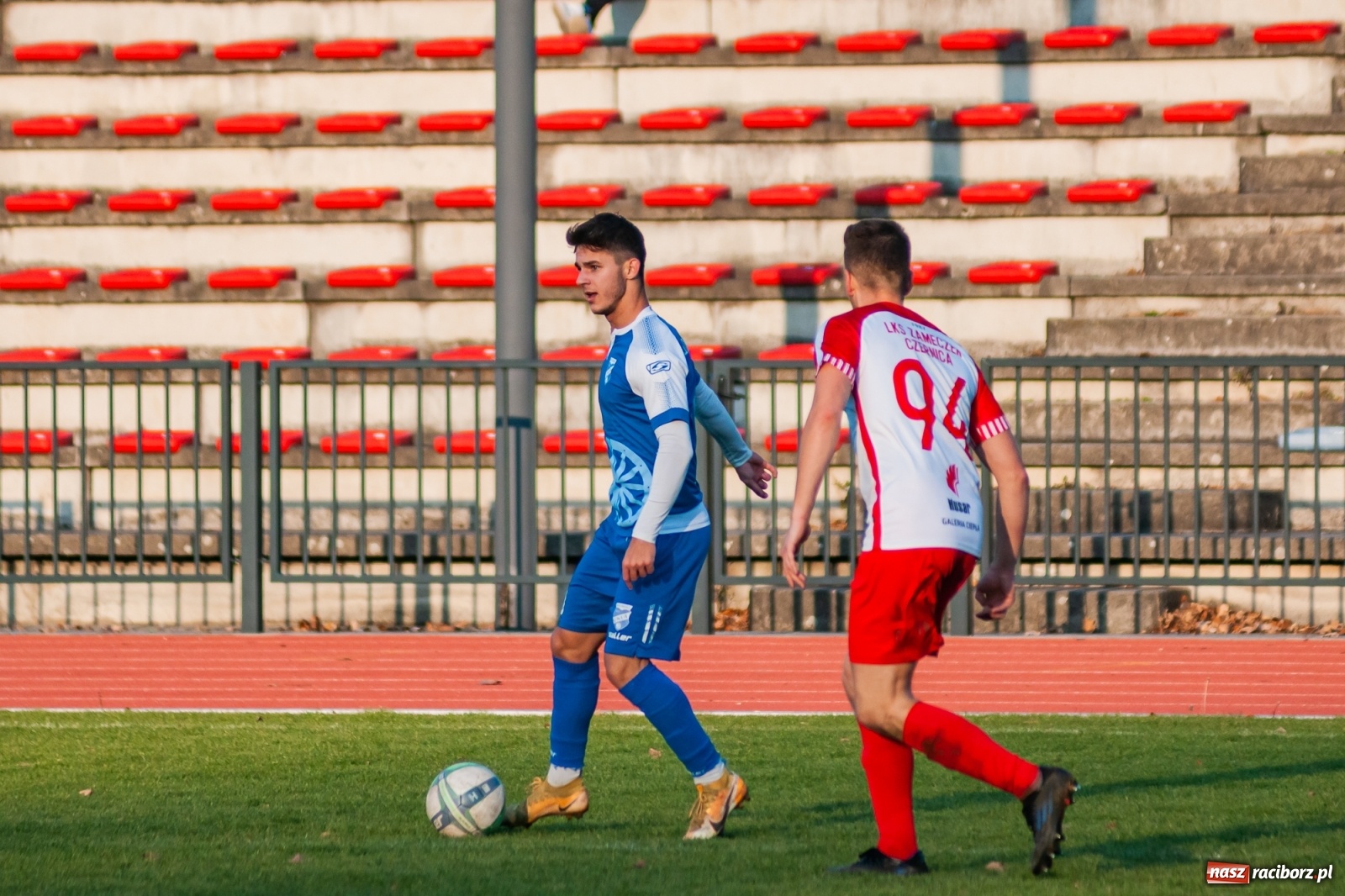 Zdjęcie w galerii na portalu naszraciborz.pl: Świąteczny pogrom przy Zamkowej. Unia rozbiła Czernicę [FOTO] wiadomości z regionu