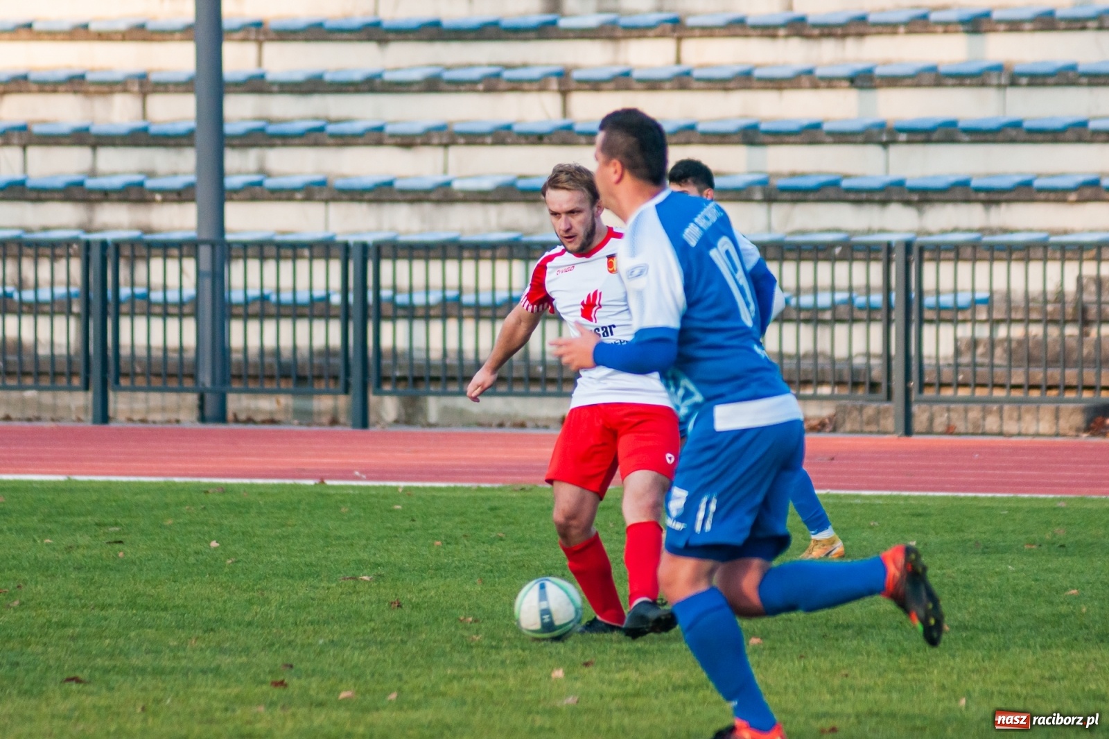 Zdjęcie w galerii na portalu naszraciborz.pl: Świąteczny pogrom przy Zamkowej. Unia rozbiła Czernicę [FOTO] wiadomości z regionu