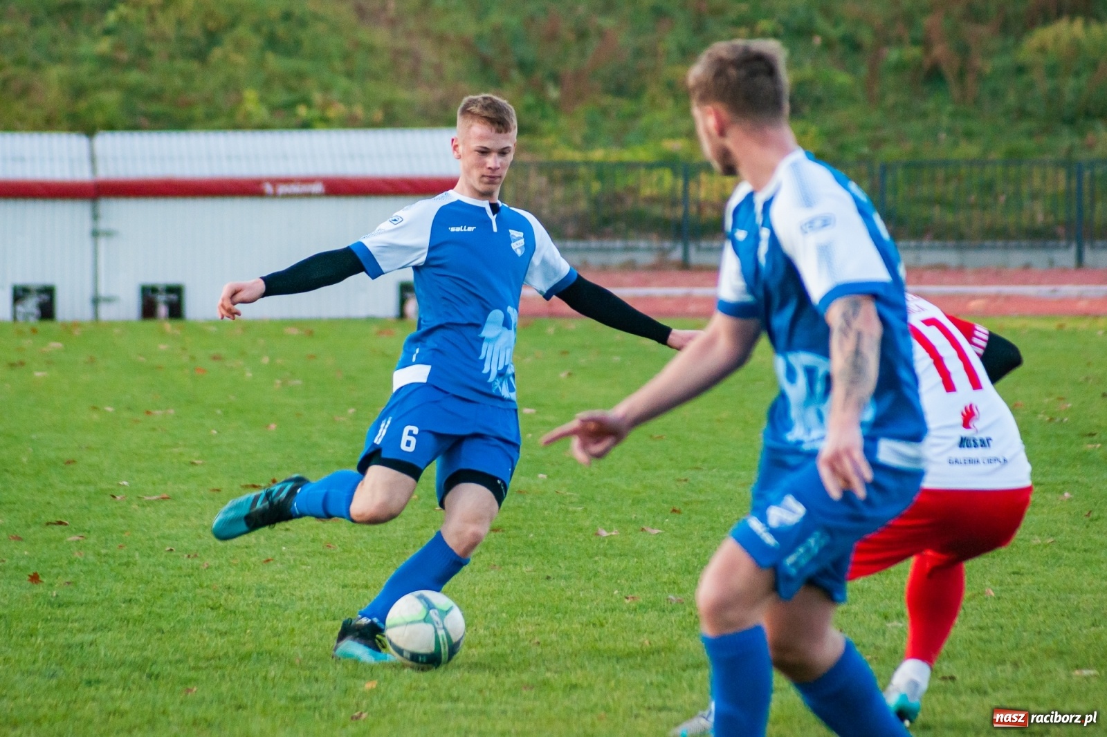 Zdjęcie w galerii na portalu naszraciborz.pl: Świąteczny pogrom przy Zamkowej. Unia rozbiła Czernicę [FOTO] wiadomości z regionu