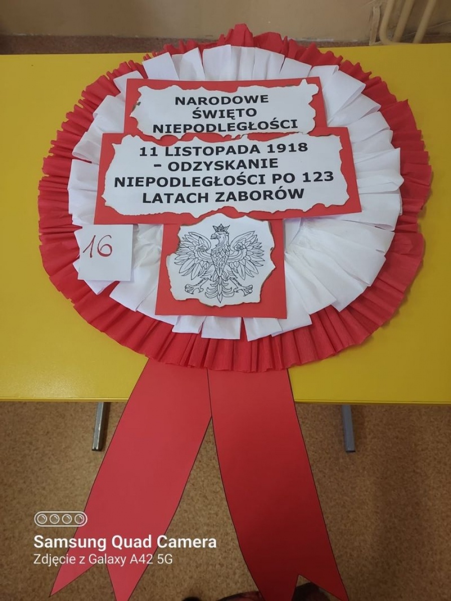 Zdjęcie w galerii na portalu naszraciborz.pl: Narodowe Święto Niepodległości w CKZiU nr 1 w Raciborzu wiadomości z regionu