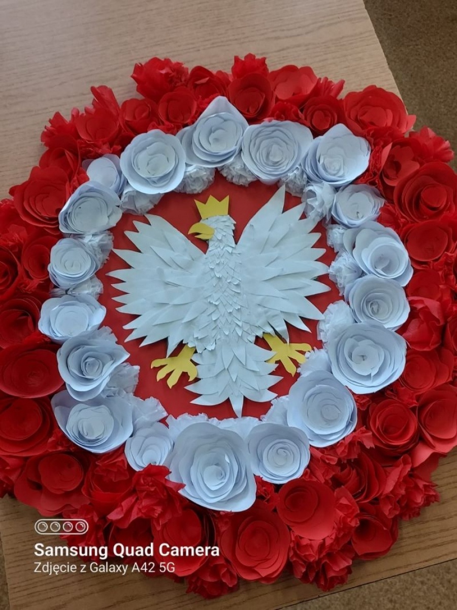 Zdjęcie w galerii na portalu naszraciborz.pl: Narodowe Święto Niepodległości w CKZiU nr 1 w Raciborzu wiadomości z regionu