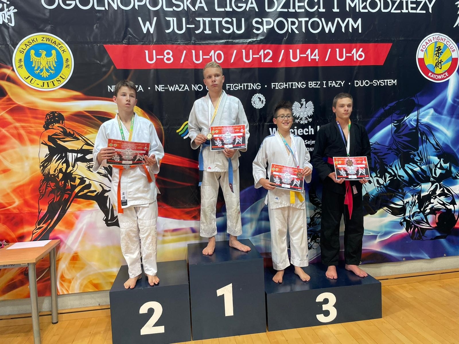 Zdjęcie w galerii na portalu naszraciborz.pl: Raciborzanie z Łamatora z medalami w Katowicach wiadomości z regionu