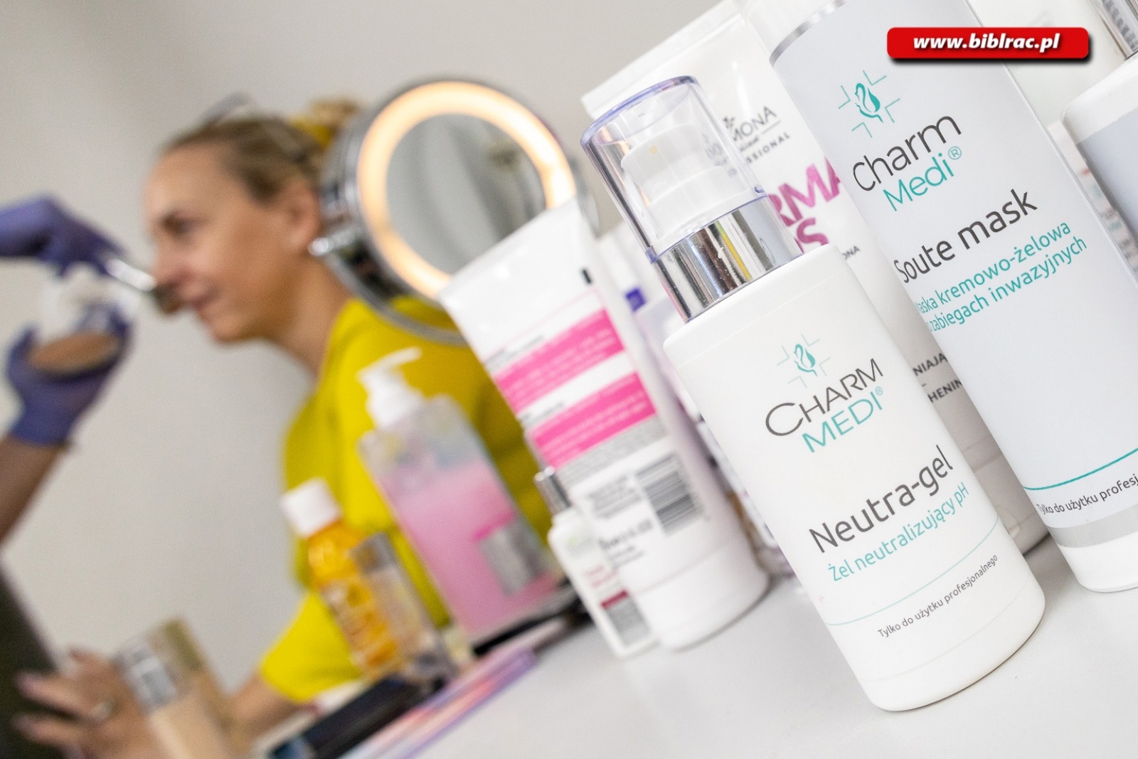 Zdjęcie w galerii na portalu naszraciborz.pl: Uczyły się jak poprawnie dbać o skórę wiadomości z regionu