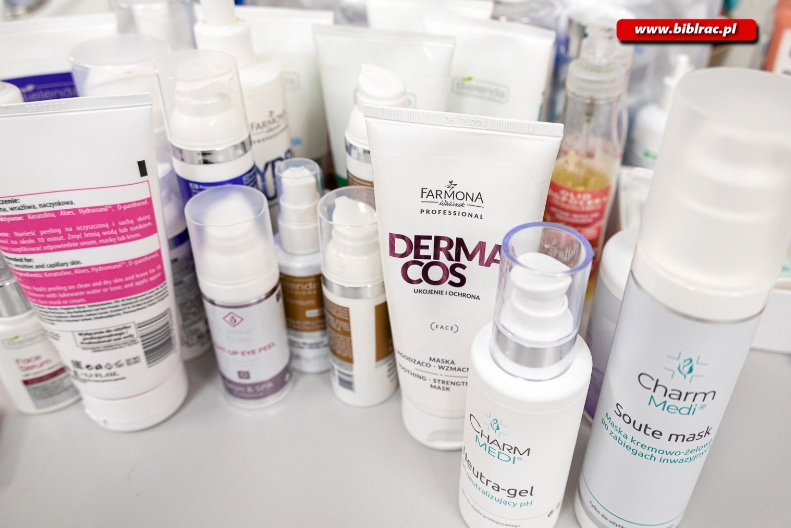 Zdjęcie w galerii na portalu naszraciborz.pl: Uczyły się jak poprawnie dbać o skórę wiadomości z regionu