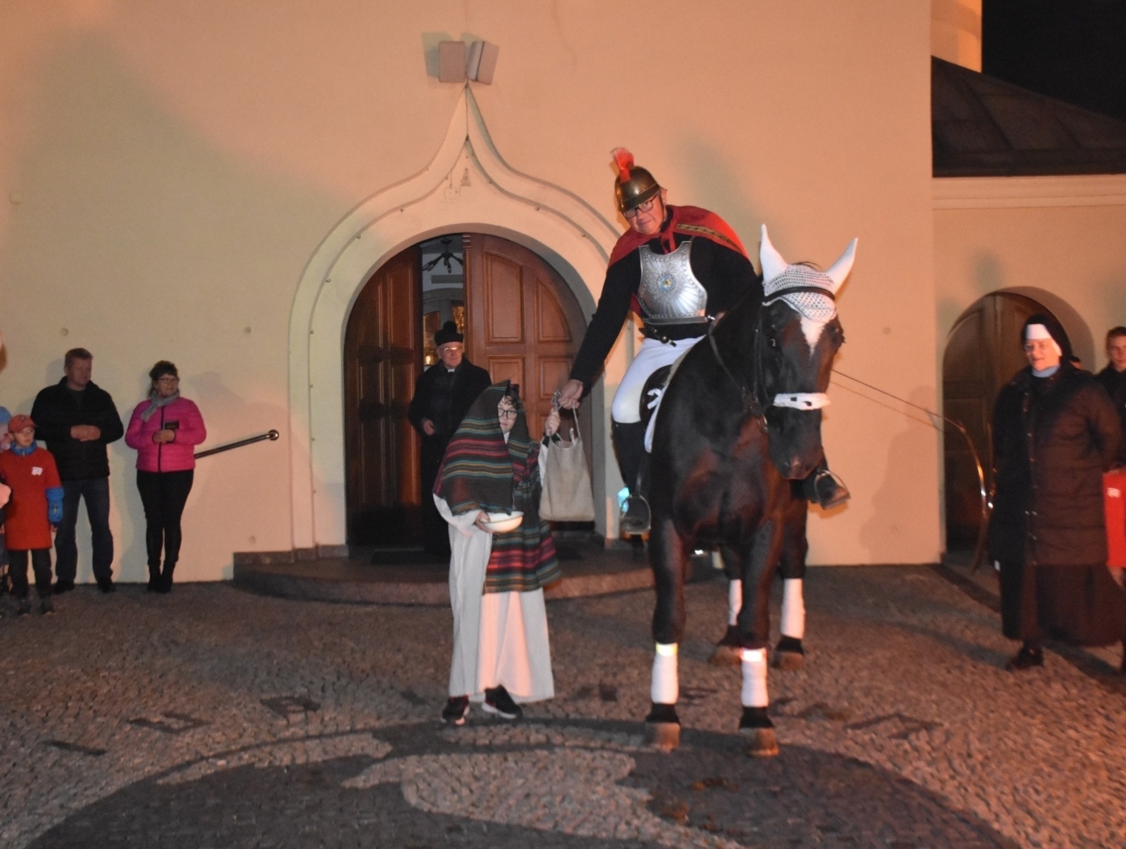 Zdjęcie w galerii na portalu naszraciborz.pl: Święty Marcin przemaszerował ulicami Krzyżanowic [FOTO] wiadomości z regionu