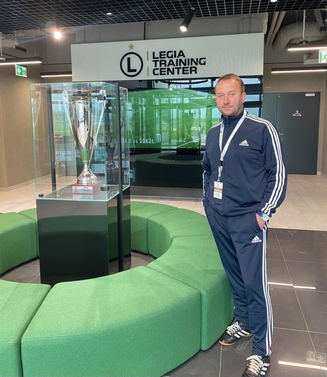 Zdjęcie w galerii na portalu naszraciborz.pl: Z Markowic na piłkarskie salony. Trener młodzieży na stażu w Legii Warszawa wiadomości z regionu