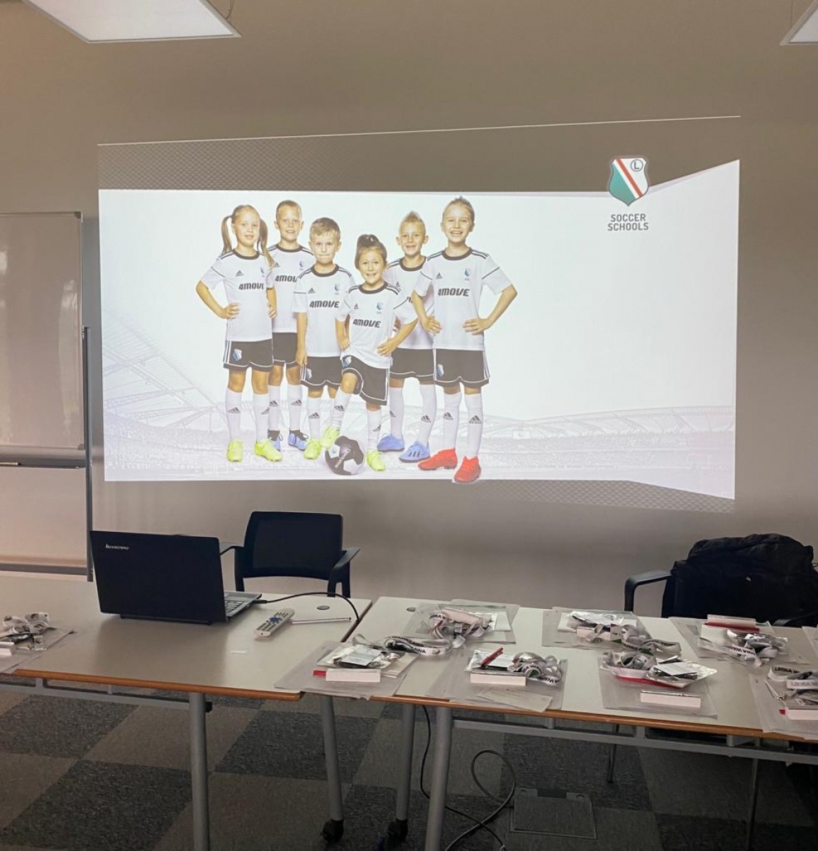 Zdjęcie w galerii na portalu naszraciborz.pl: Z Markowic na piłkarskie salony. Trener młodzieży na stażu w Legii Warszawa wiadomości z regionu