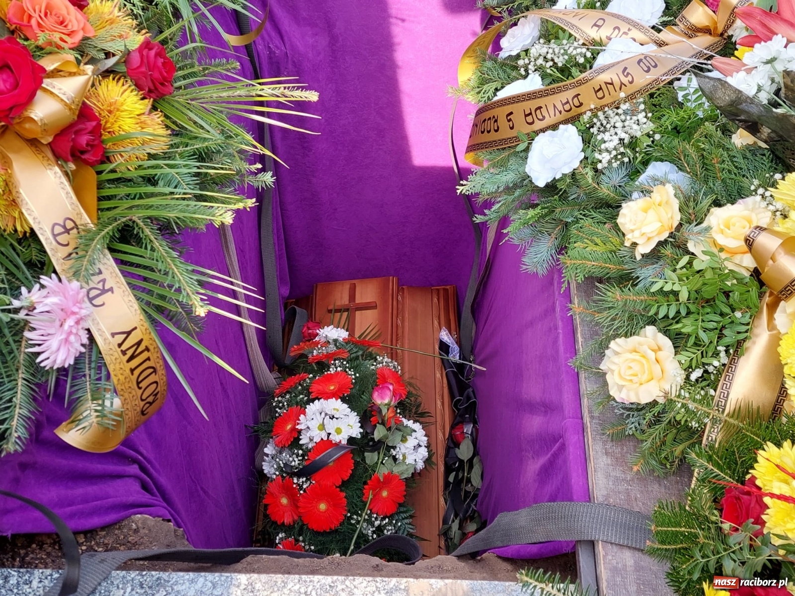 Zdjęcie w galerii na portalu naszraciborz.pl: W czeskiej Haci pożegnano Pawła Kotlarza, przyjaciela ziemi raciborskiej wiadomości z regionu