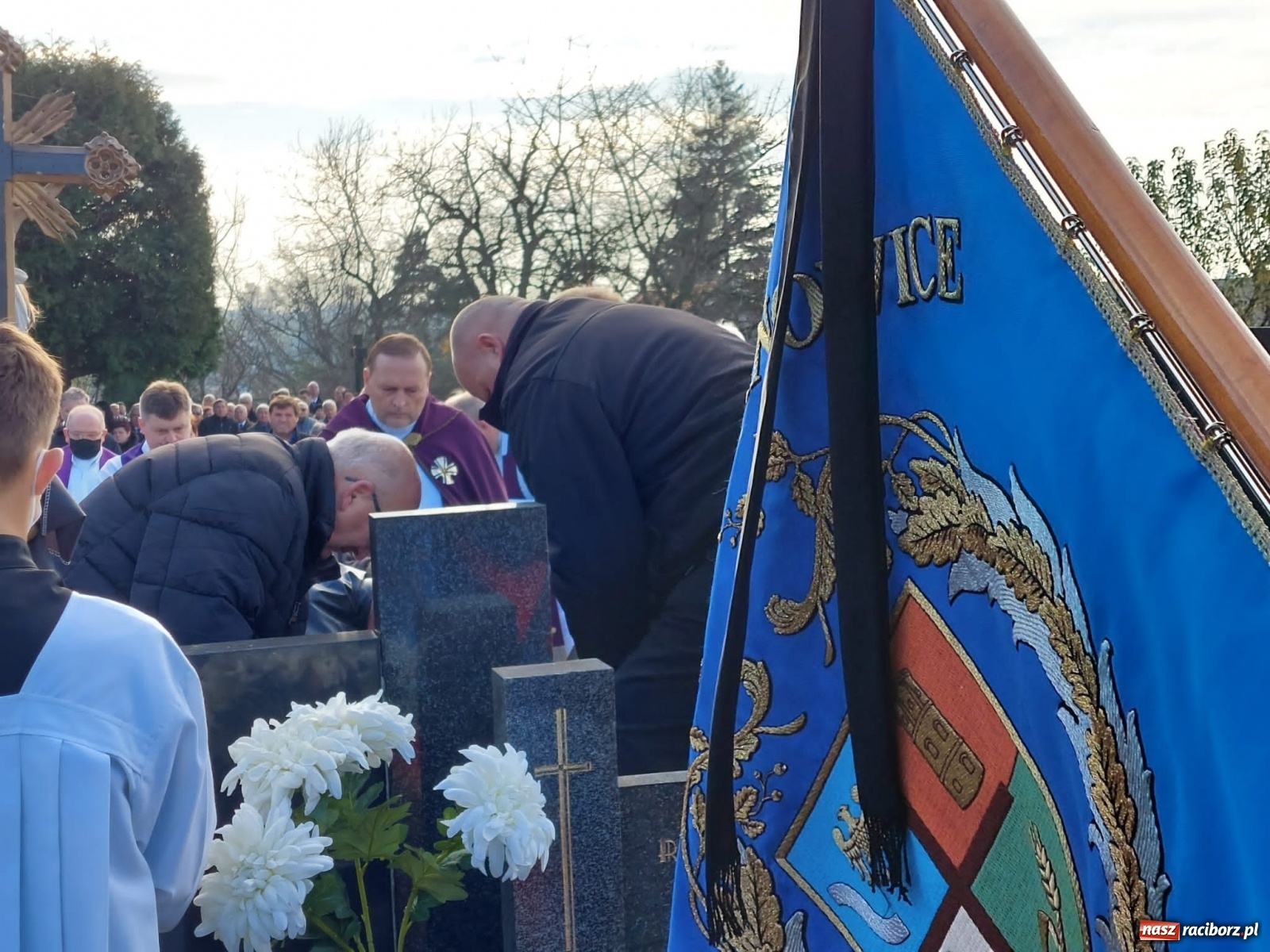 Zdjęcie w galerii na portalu naszraciborz.pl: W czeskiej Haci pożegnano Pawła Kotlarza, przyjaciela ziemi raciborskiej wiadomości z regionu