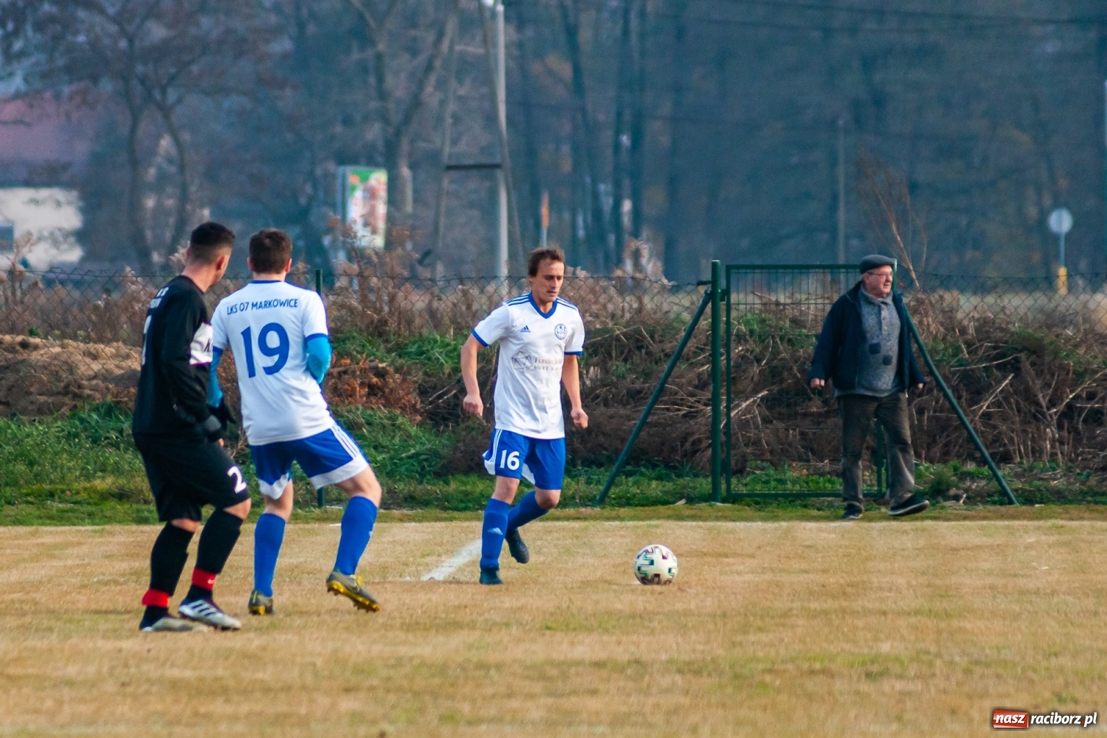 Zdjęcie w galerii na portalu naszraciborz.pl: Markowice Cyprzanów pokonały i wiceliderem B klasy zostały [FOTO] wiadomości z regionu