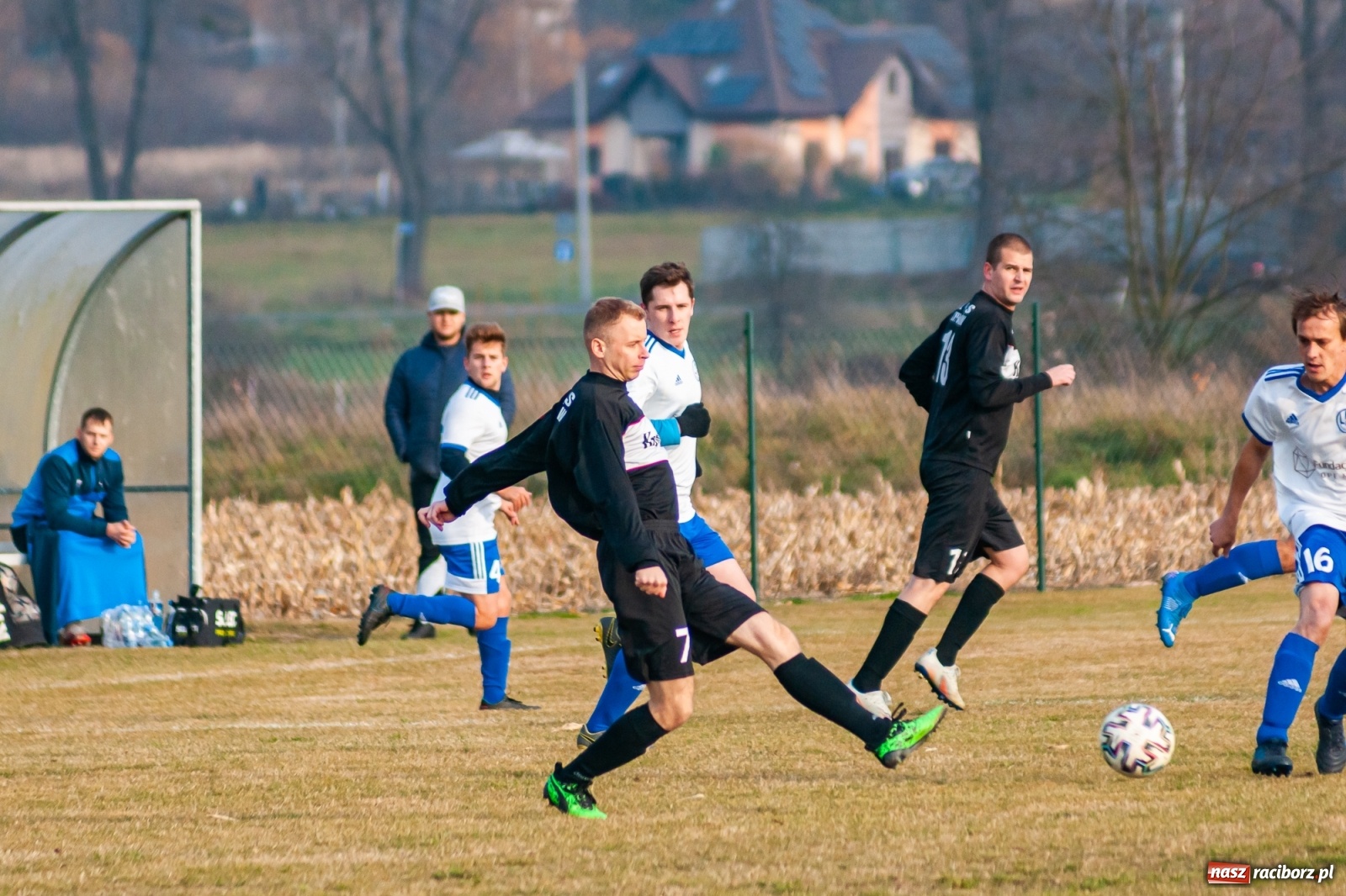 Zdjęcie w galerii na portalu naszraciborz.pl: Markowice Cyprzanów pokonały i wiceliderem B klasy zostały [FOTO] wiadomości z regionu
