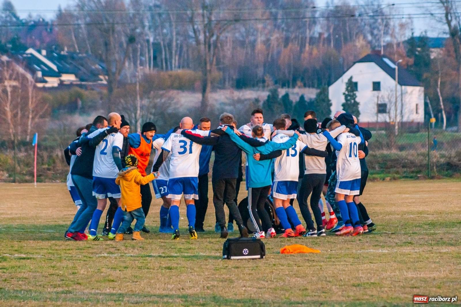 Zdjęcie w galerii na portalu naszraciborz.pl: Markowice Cyprzanów pokonały i wiceliderem B klasy zostały [FOTO] wiadomości z regionu