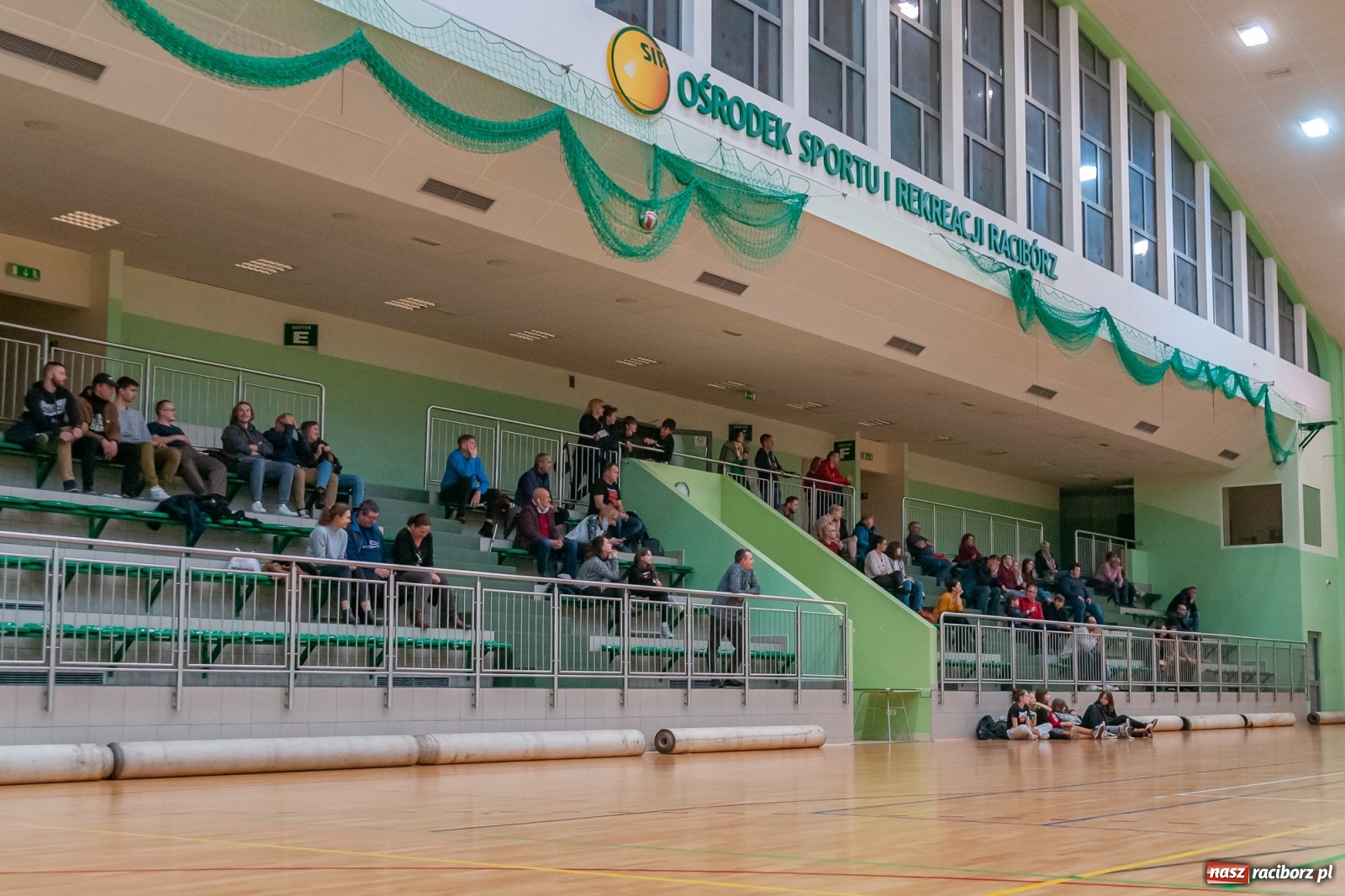 Zdjęcie w galerii na portalu naszraciborz.pl: RKK AZS Racibórz poległ u siebie [FOTO] wiadomości z regionu