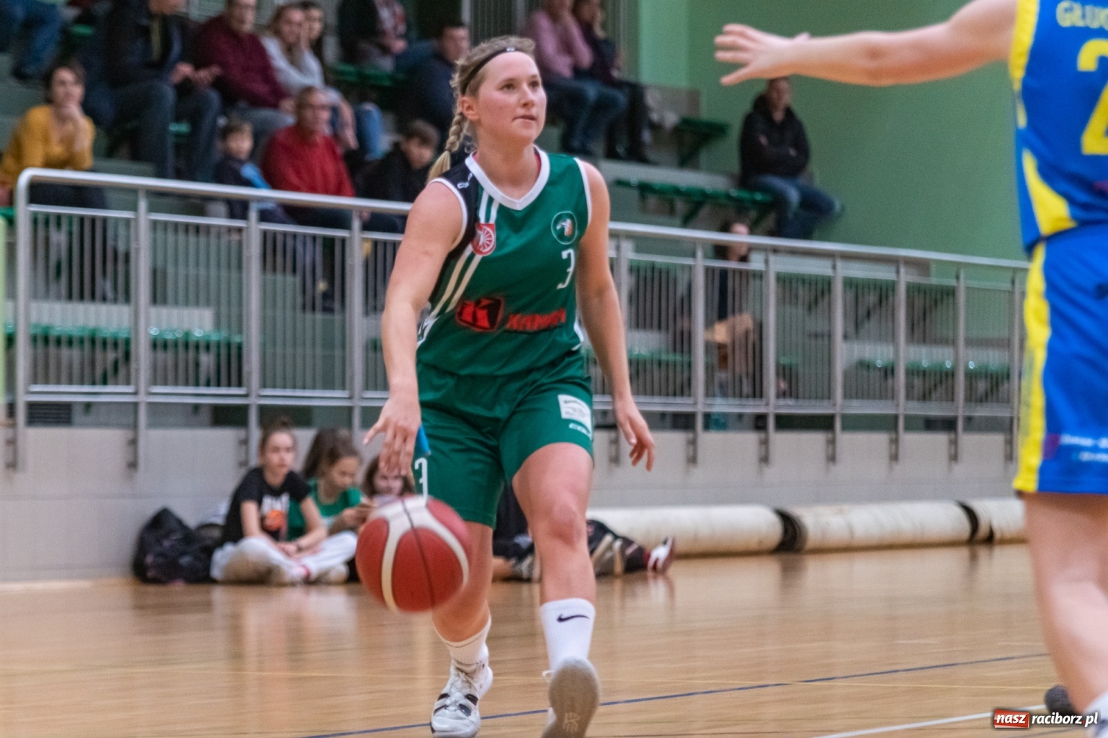 Zdjęcie w galerii na portalu naszraciborz.pl: RKK AZS Racibórz poległ u siebie [FOTO] wiadomości z regionu