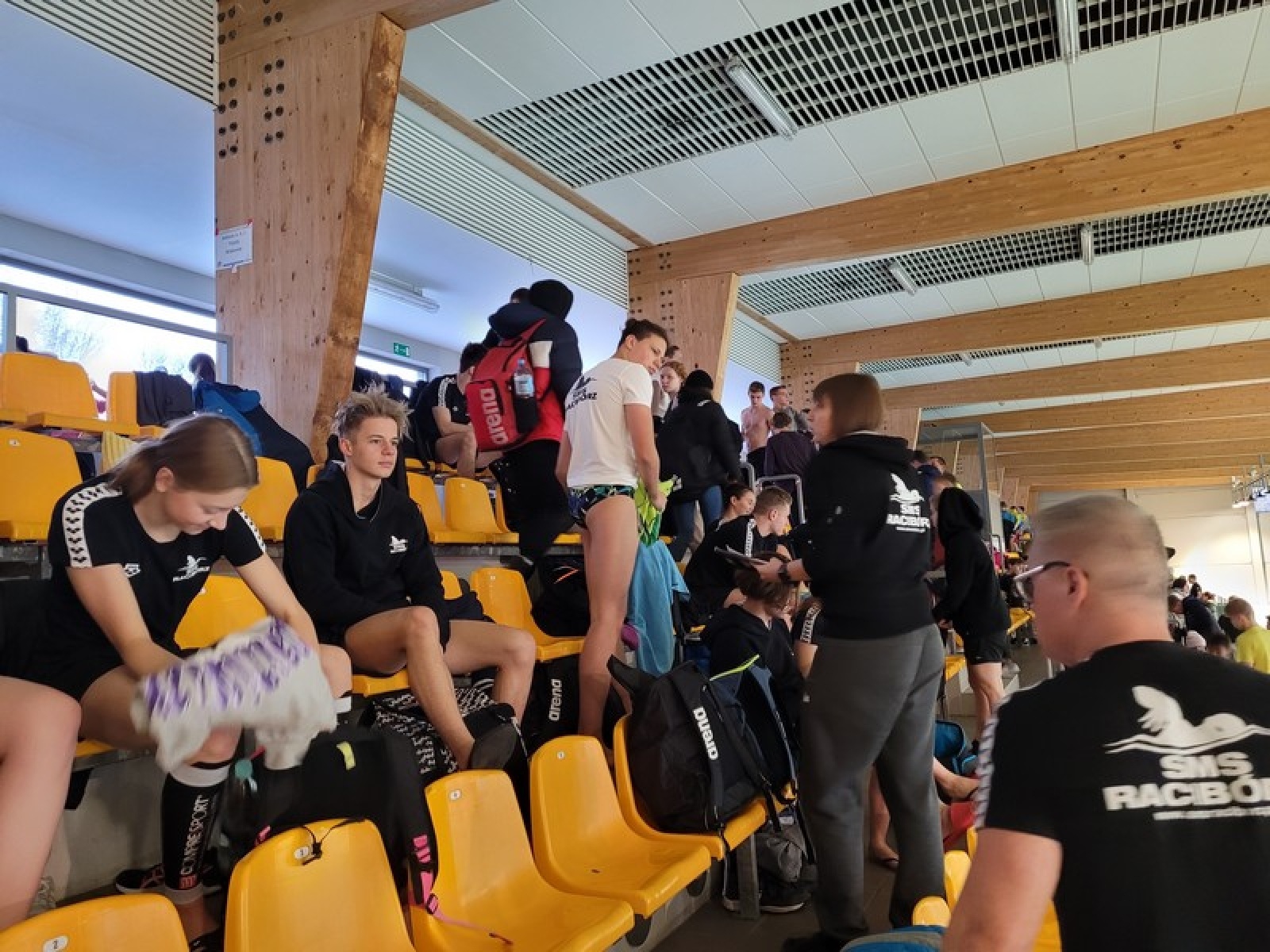 Zdjęcie w galerii na portalu naszraciborz.pl: Pływanie. Grad medali dla raciborzan na Mistrzostwach Śląska w pływaniu wiadomości z regionu