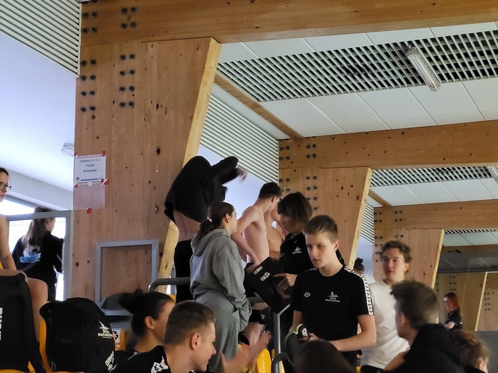 Zdjęcie w galerii na portalu naszraciborz.pl: Pływanie. Grad medali dla raciborzan na Mistrzostwach Śląska w pływaniu wiadomości z regionu