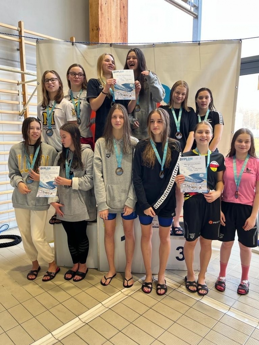 Zdjęcie w galerii na portalu naszraciborz.pl: Pływanie. Grad medali dla raciborzan na Mistrzostwach Śląska w pływaniu wiadomości z regionu