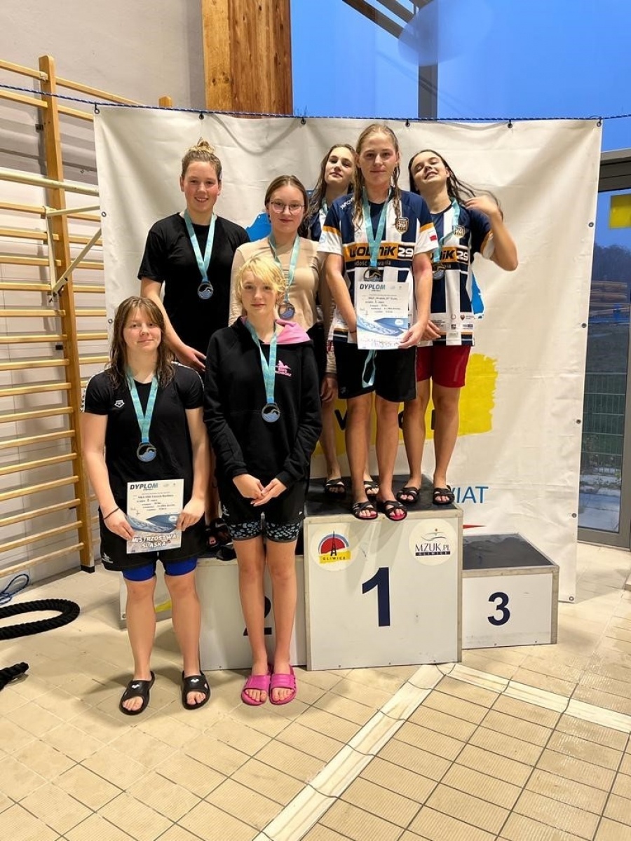 Zdjęcie w galerii na portalu naszraciborz.pl: Pływanie. Grad medali dla raciborzan na Mistrzostwach Śląska w pływaniu wiadomości z regionu