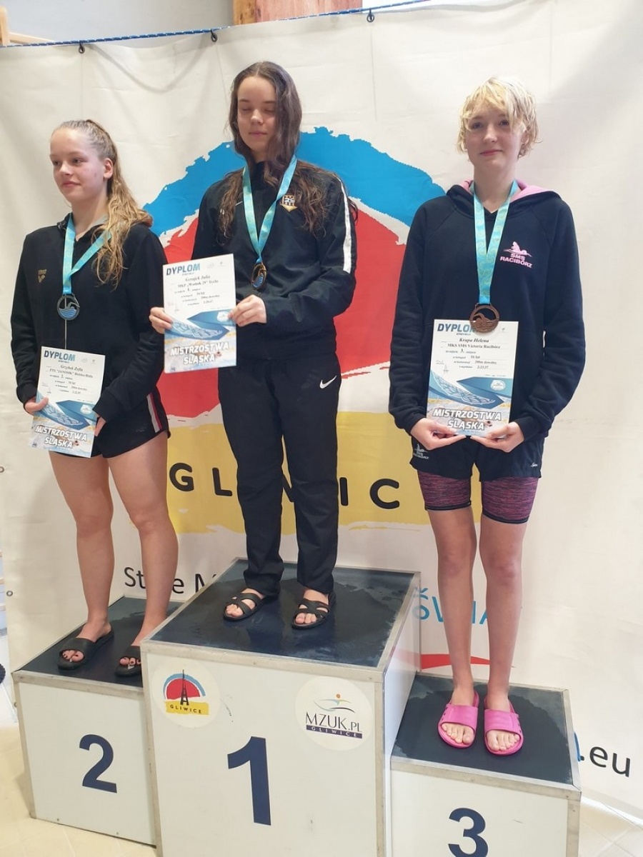 Zdjęcie w galerii na portalu naszraciborz.pl: Pływanie. Grad medali dla raciborzan na Mistrzostwach Śląska w pływaniu wiadomości z regionu