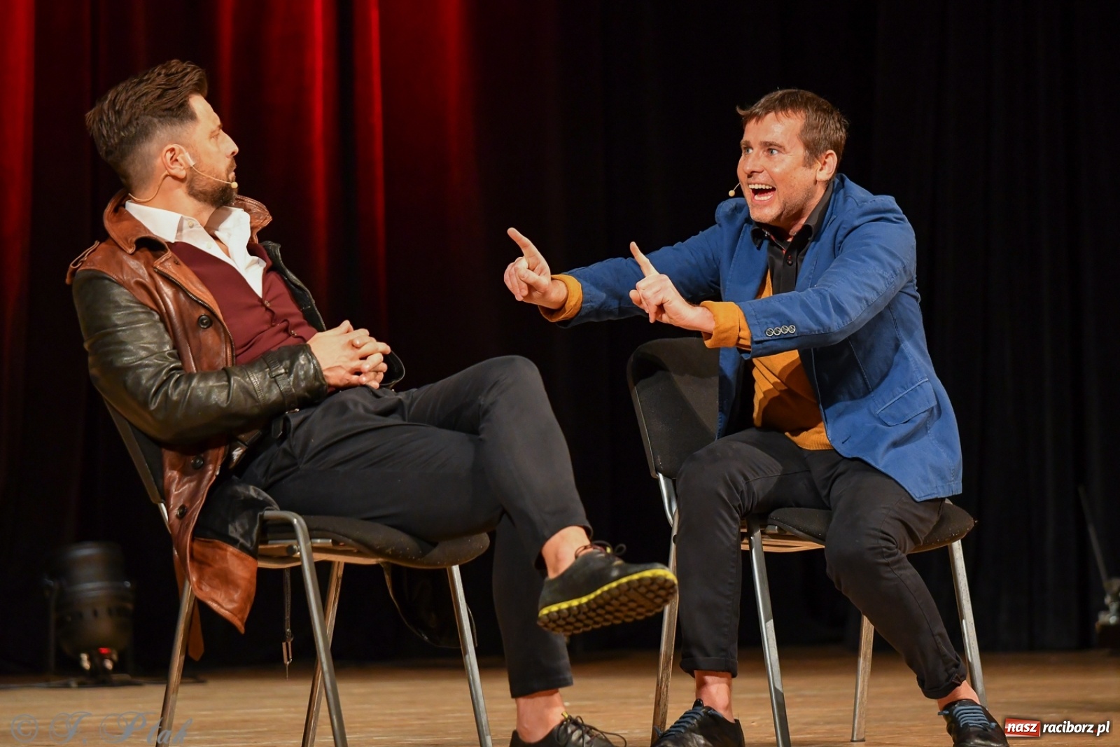 Zdjęcie w galerii na portalu naszraciborz.pl: Bez znieczulenia, czyli szczepionka na wirus gorszego nastroju. Paranienormalni w RCK wiadomości z regionu