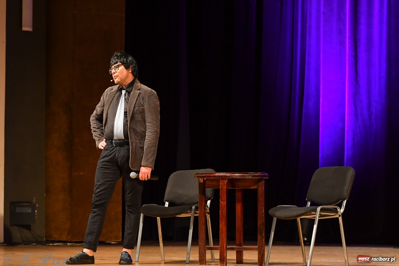 Zdjęcie w galerii na portalu naszraciborz.pl: Bez znieczulenia, czyli szczepionka na wirus gorszego nastroju. Paranienormalni w RCK wiadomości z regionu