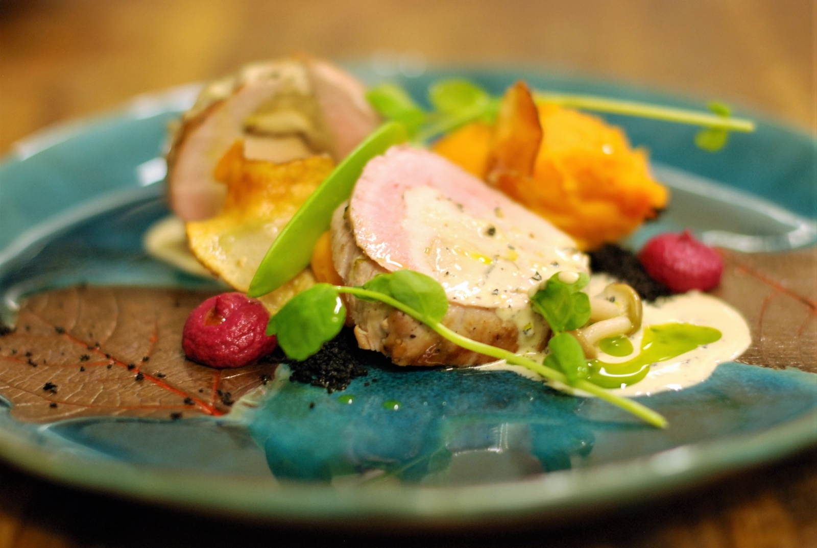 Zdjęcie w galerii na portalu naszraciborz.pl: Feeria smaków i zapachów w Nędzy. Warsztaty kulinarne z Danielem Jakubcem wiadomości z regionu