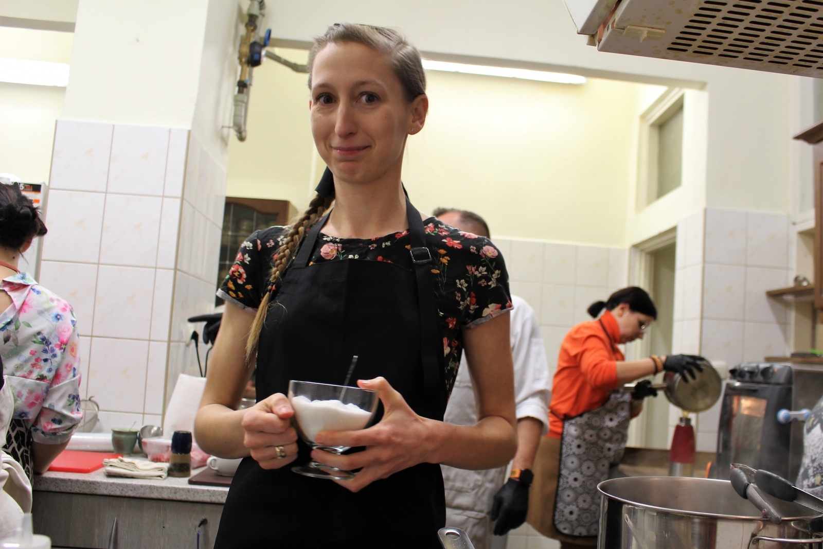 Zdjęcie w galerii na portalu naszraciborz.pl: Feeria smaków i zapachów w Nędzy. Warsztaty kulinarne z Danielem Jakubcem wiadomości z regionu