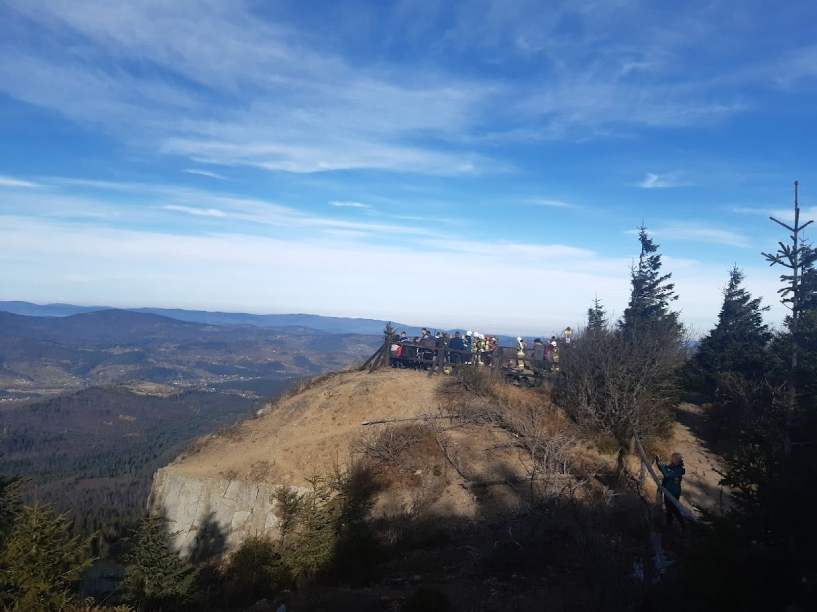 Zdjęcie w galerii na portalu naszraciborz.pl: Strażacy ochotnicy zdobyli Królową Beskidów [FOTO] wiadomości z regionu