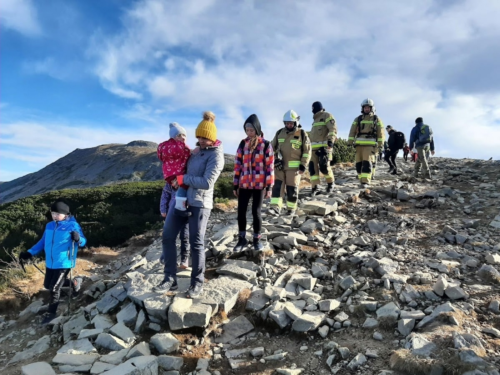 Zdjęcie w galerii na portalu naszraciborz.pl: Strażacy ochotnicy zdobyli Królową Beskidów [FOTO] wiadomości z regionu