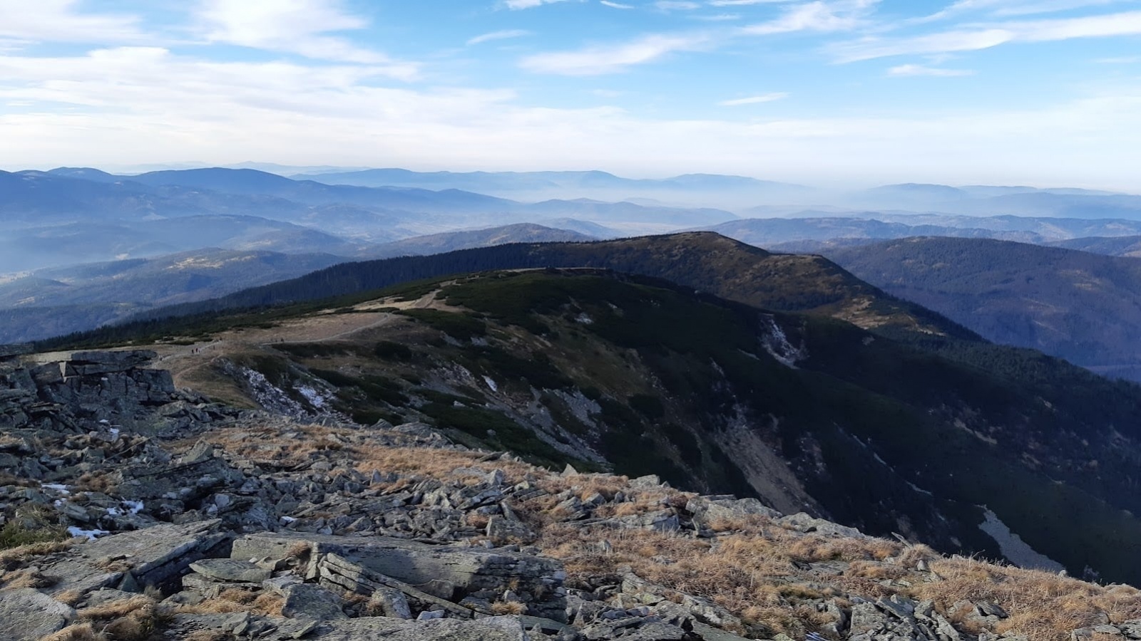 Zdjęcie w galerii na portalu naszraciborz.pl: Strażacy ochotnicy zdobyli Królową Beskidów [FOTO] wiadomości z regionu