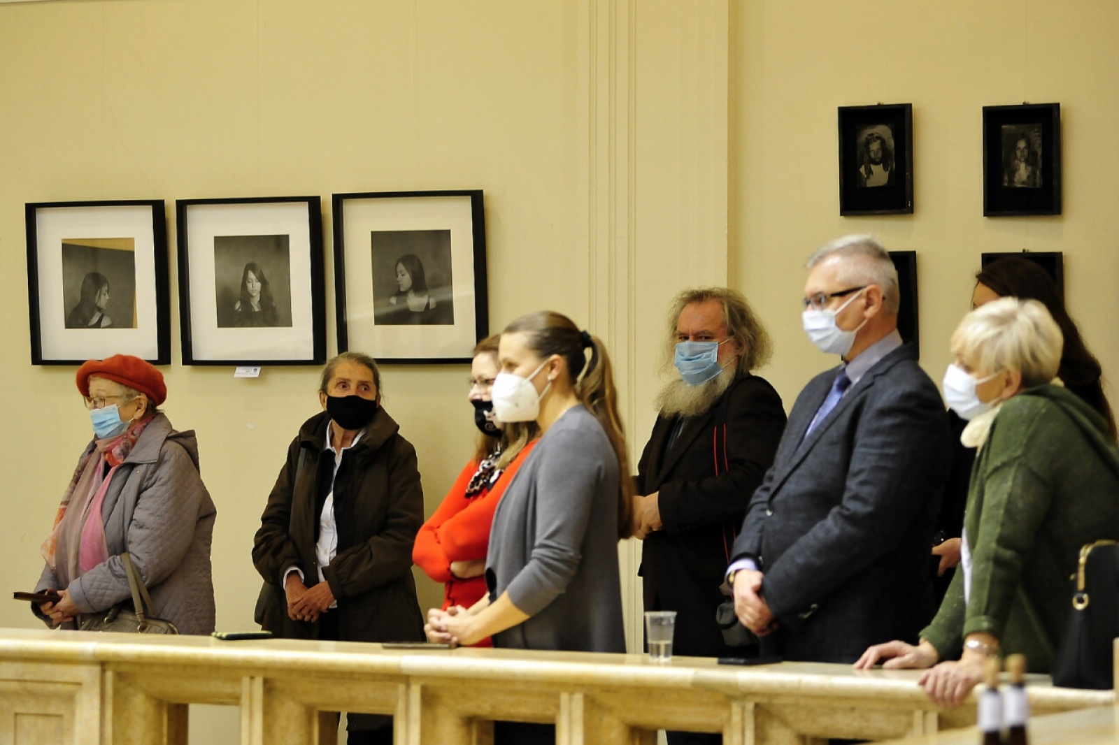 Zdjęcie w galerii na portalu naszraciborz.pl: Spojrzenia-Vzhled. Jubileuszowa wystawa FOTONu w Opawie wiadomości z regionu