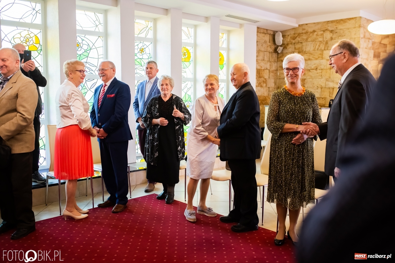 Zdjęcie w galerii na portalu naszraciborz.pl: Zgoda i ustępliwość receptą na długie małżeństwo. Złote gody w raciborskim USC [FOTO i WIDEO] wiadomości z regionu