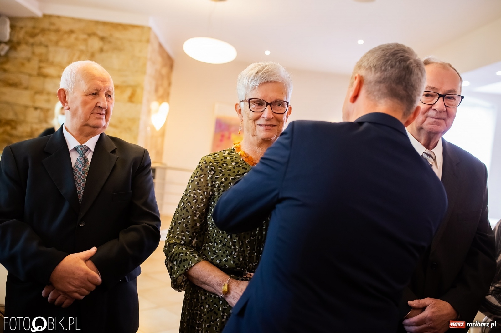 Zdjęcie w galerii na portalu naszraciborz.pl: Zgoda i ustępliwość receptą na długie małżeństwo. Złote gody w raciborskim USC [FOTO i WIDEO] wiadomości z regionu