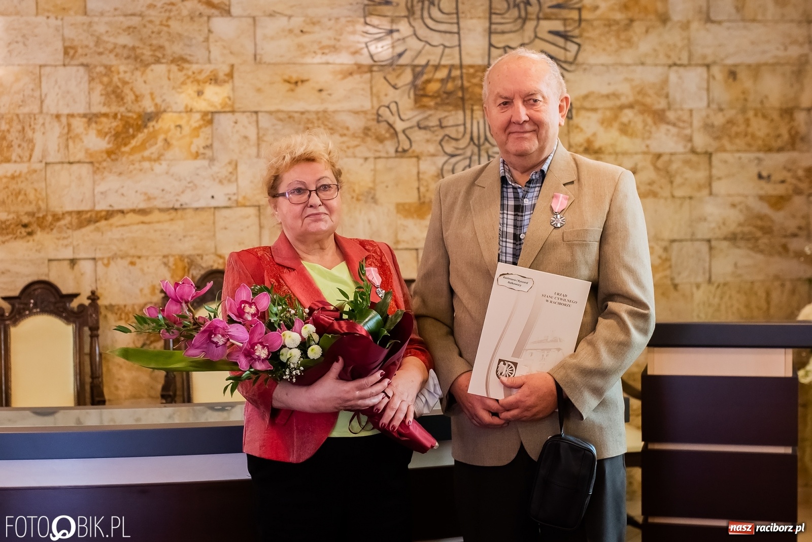 Zdjęcie w galerii na portalu naszraciborz.pl: Zgoda i ustępliwość receptą na długie małżeństwo. Złote gody w raciborskim USC [FOTO i WIDEO] wiadomości z regionu