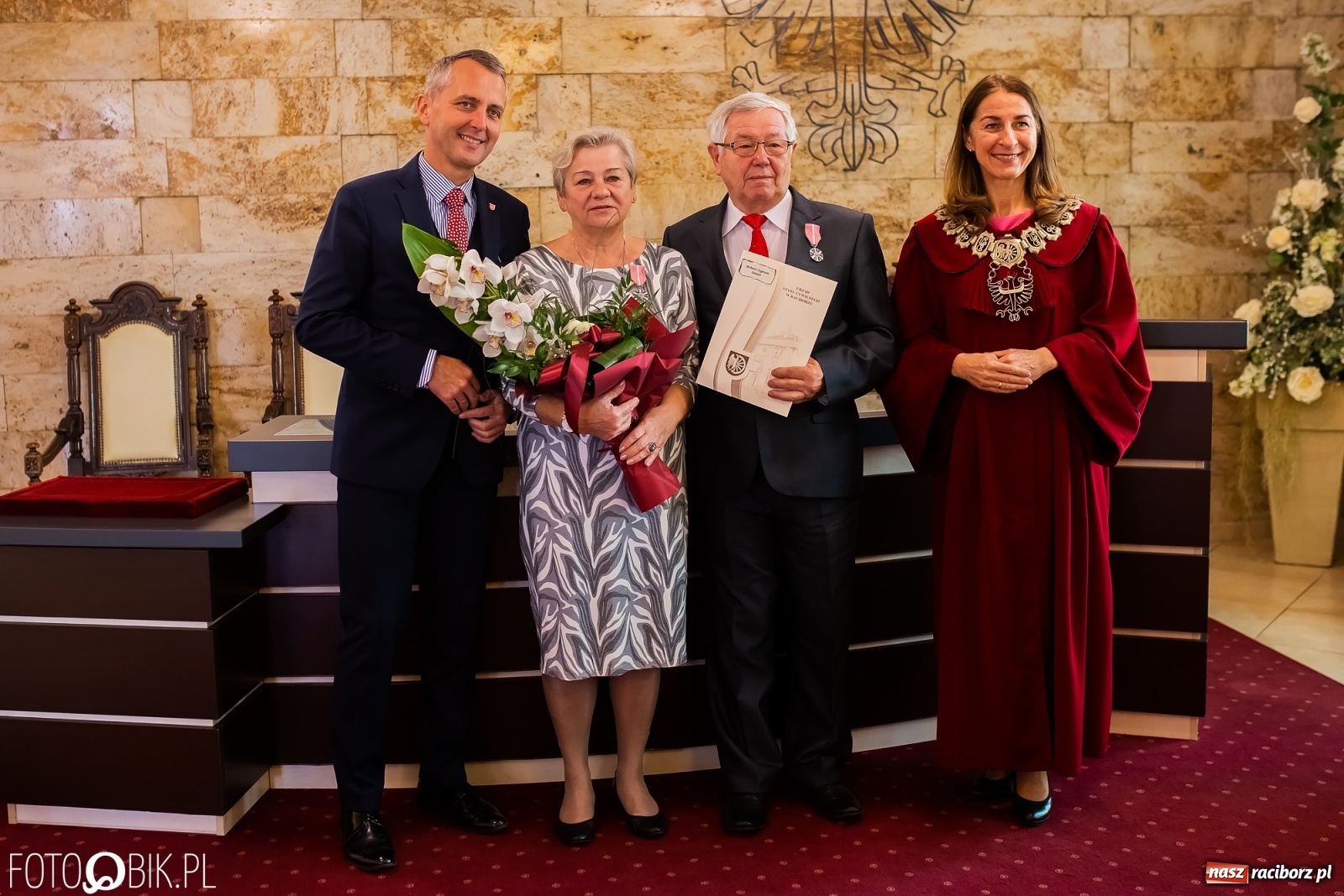 Zdjęcie w galerii na portalu naszraciborz.pl: Zgoda i ustępliwość receptą na długie małżeństwo. Złote gody w raciborskim USC [FOTO i WIDEO] wiadomości z regionu