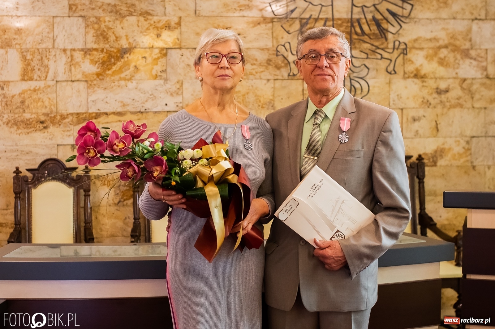 Zdjęcie w galerii na portalu naszraciborz.pl: Zgoda i ustępliwość receptą na długie małżeństwo. Złote gody w raciborskim USC [FOTO i WIDEO] wiadomości z regionu