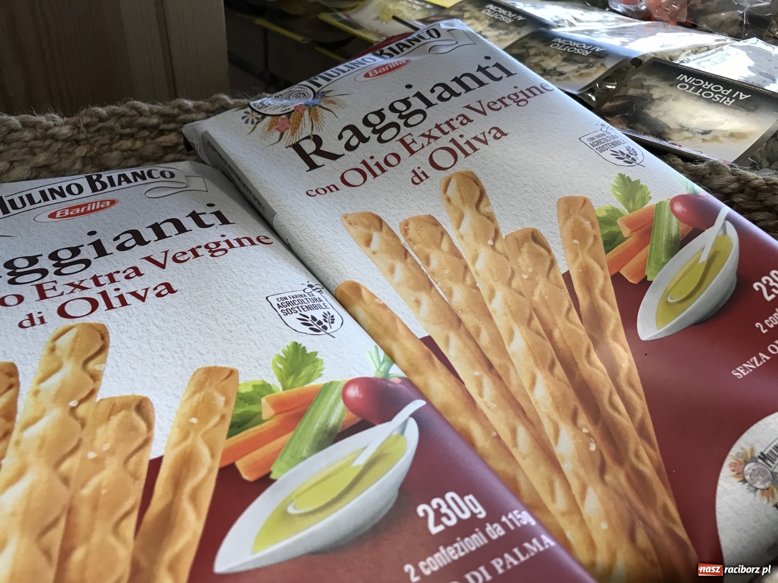 Zdjęcie w galerii na portalu naszraciborz.pl: Kolejne nowości z Italii na półkach raciborskiego sklepu Oliwa i Wino Gelatopiu wiadomości z regionu