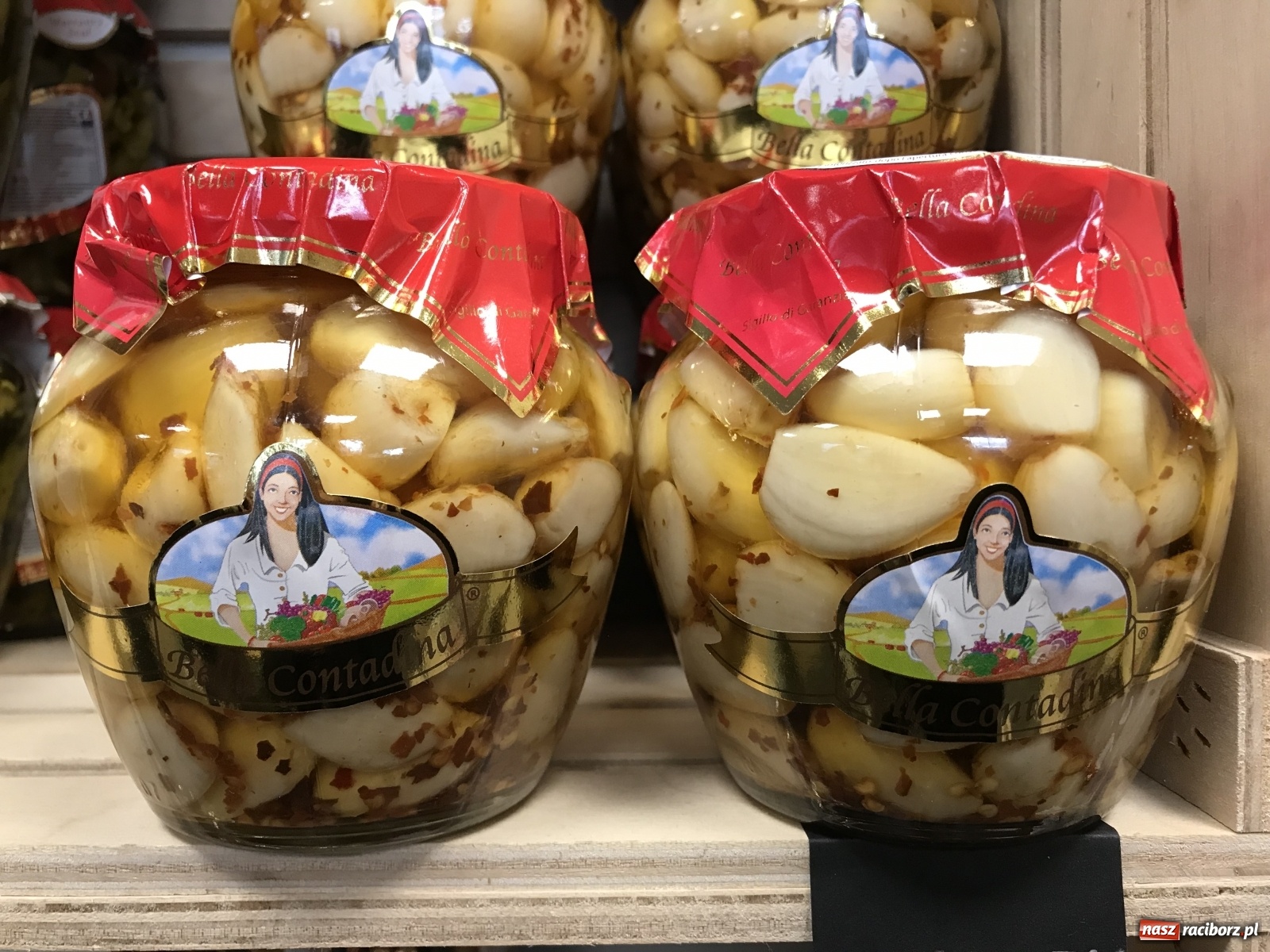 Zdjęcie w galerii na portalu naszraciborz.pl: Kolejne nowości z Italii na półkach raciborskiego sklepu Oliwa i Wino Gelatopiu wiadomości z regionu