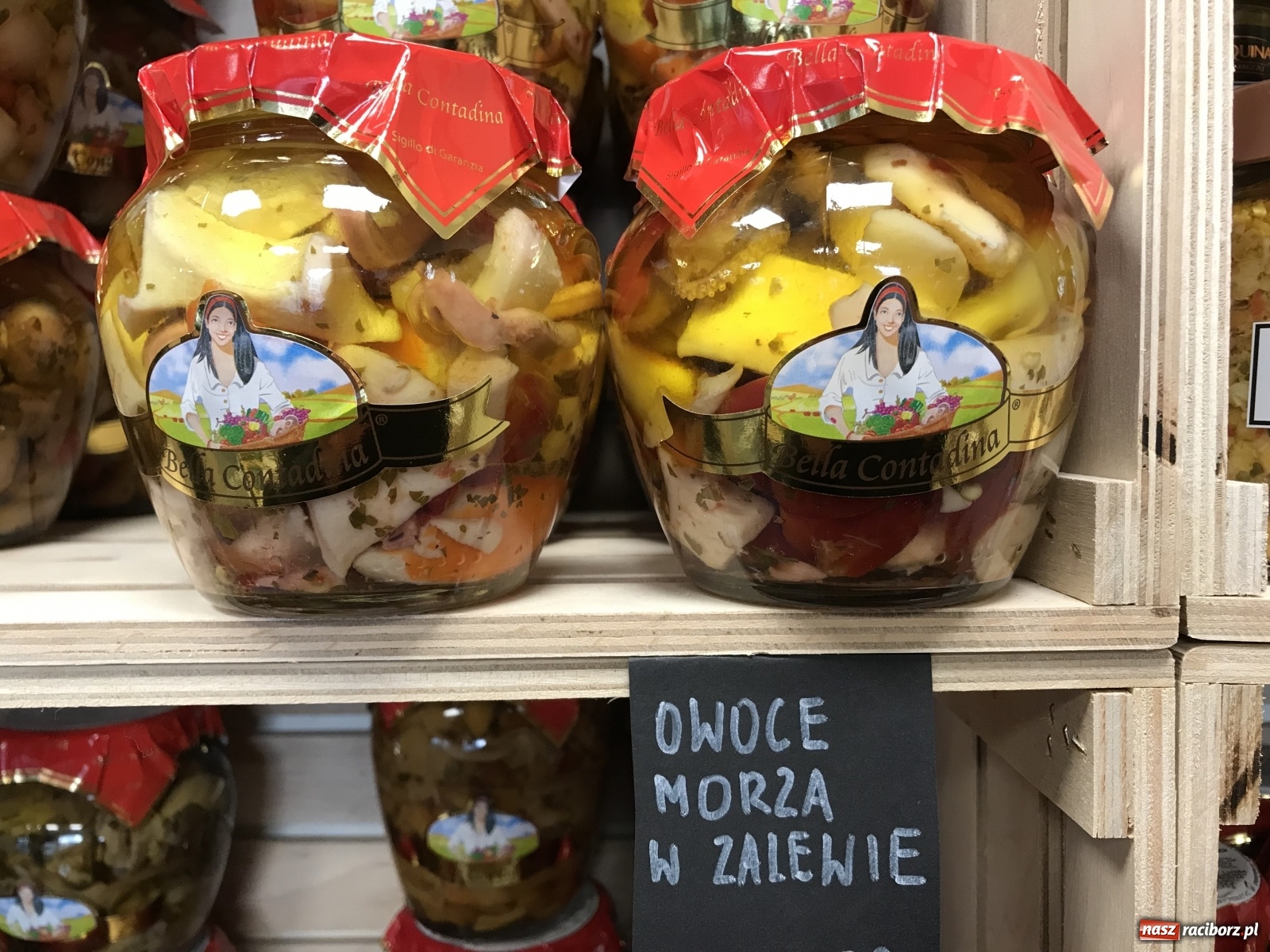 Zdjęcie w galerii na portalu naszraciborz.pl: Kolejne nowości z Italii na półkach raciborskiego sklepu Oliwa i Wino Gelatopiu wiadomości z regionu