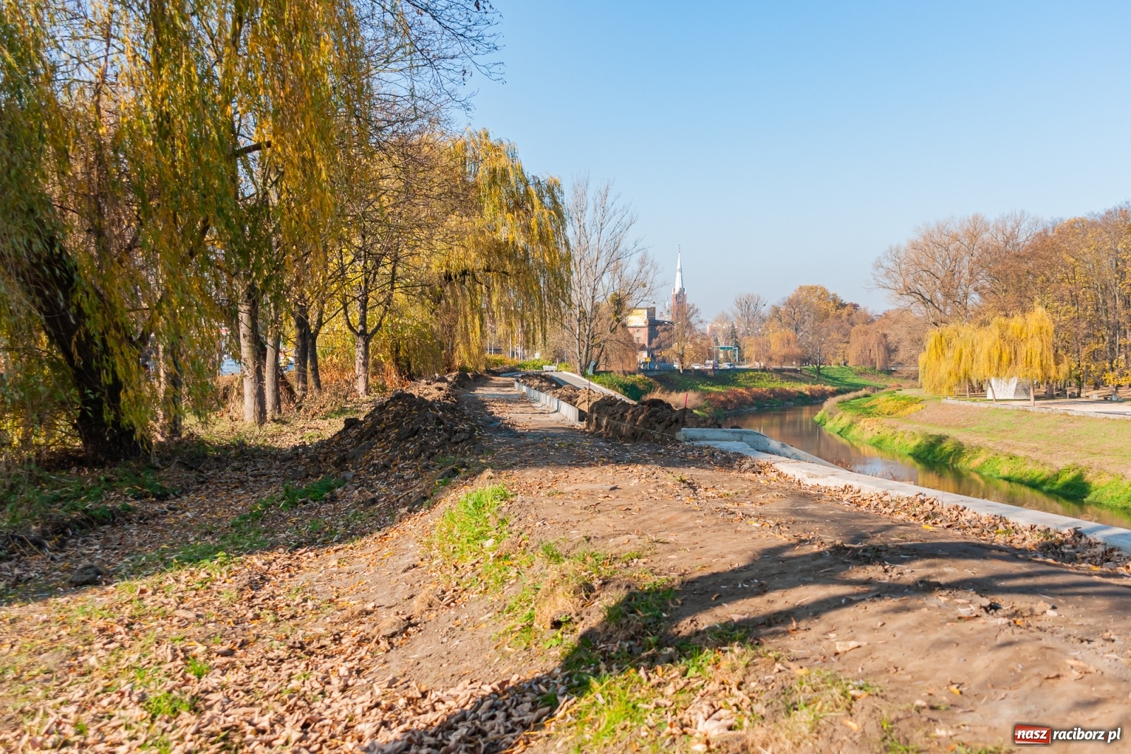 Zdjęcie w galerii na portalu naszraciborz.pl: Bulwary będą gotowe w grudniu. Tak dziś wygląda zaawansowanie prac wiadomości z regionu