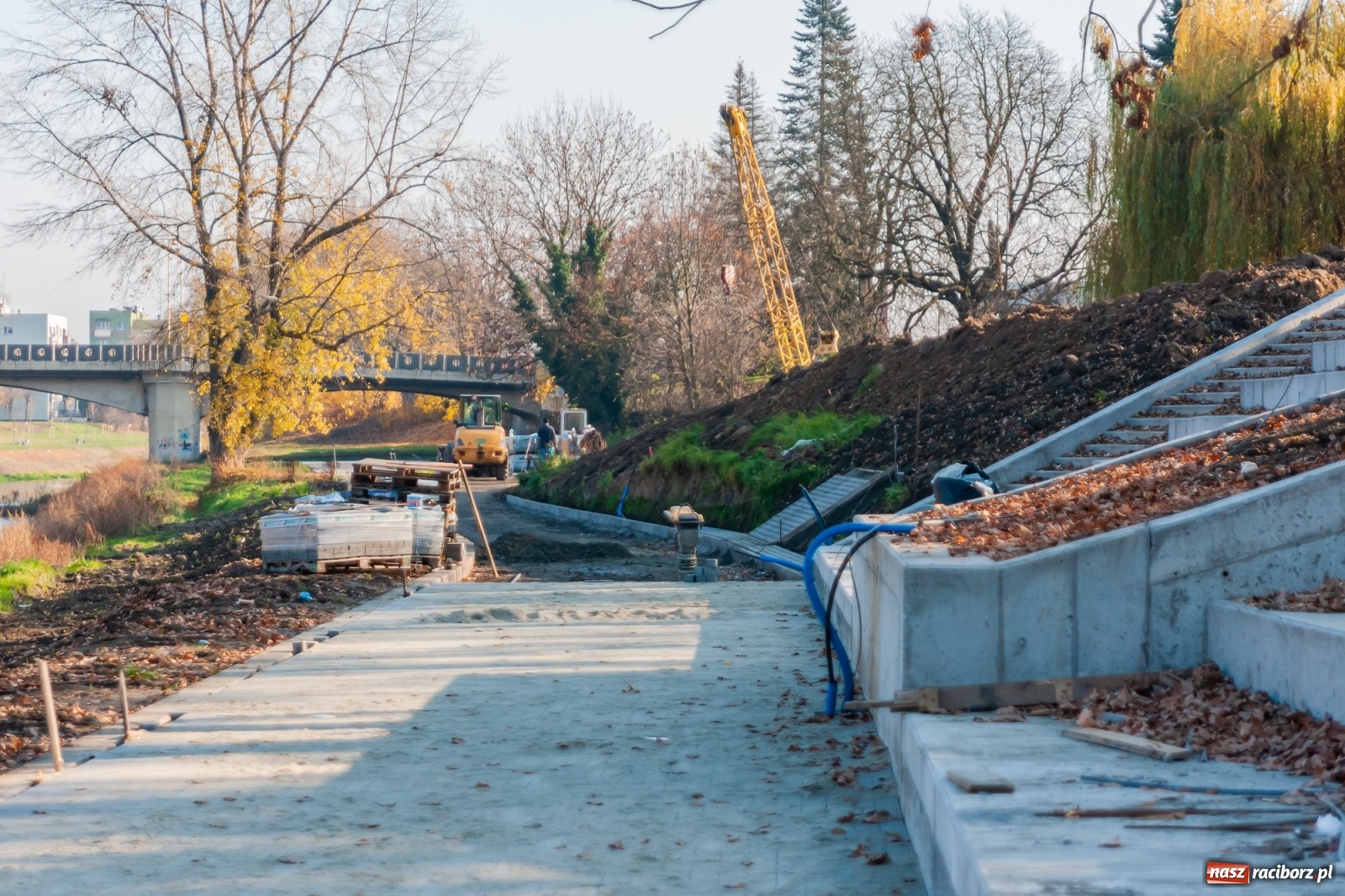 Zdjęcie w galerii na portalu naszraciborz.pl: Bulwary będą gotowe w grudniu. Tak dziś wygląda zaawansowanie prac wiadomości z regionu