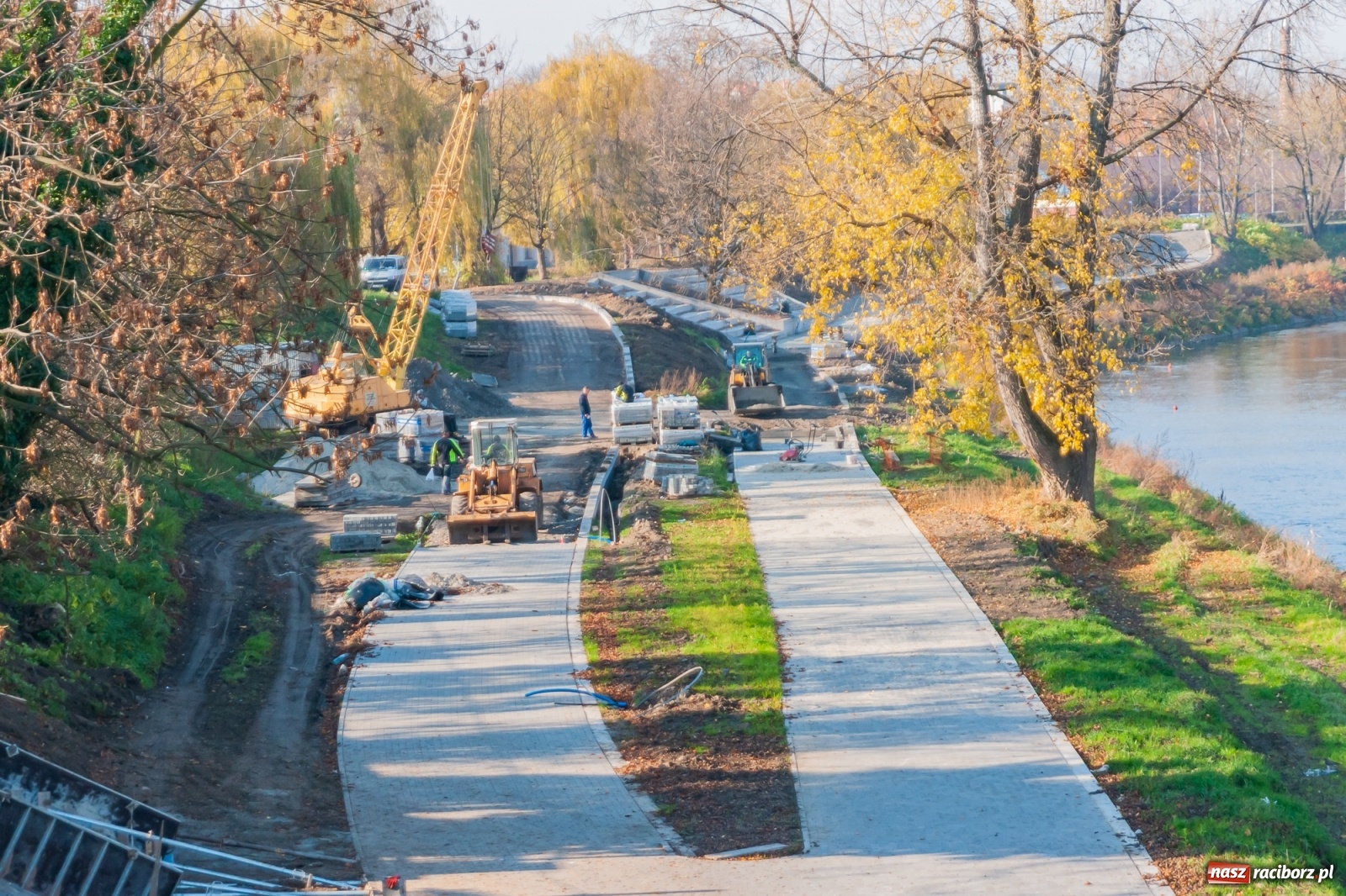 Zdjęcie w galerii na portalu naszraciborz.pl: Bulwary będą gotowe w grudniu. Tak dziś wygląda zaawansowanie prac wiadomości z regionu