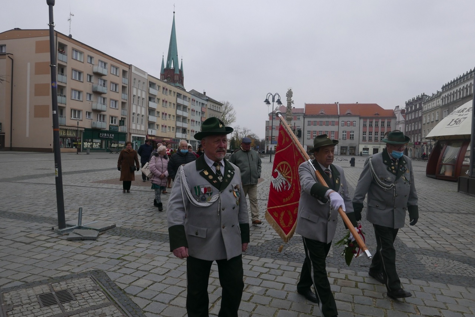 Zdjęcie w galerii na portalu naszraciborz.pl: Medale arcybiskupa Józefa Gawliny wiadomości z regionu