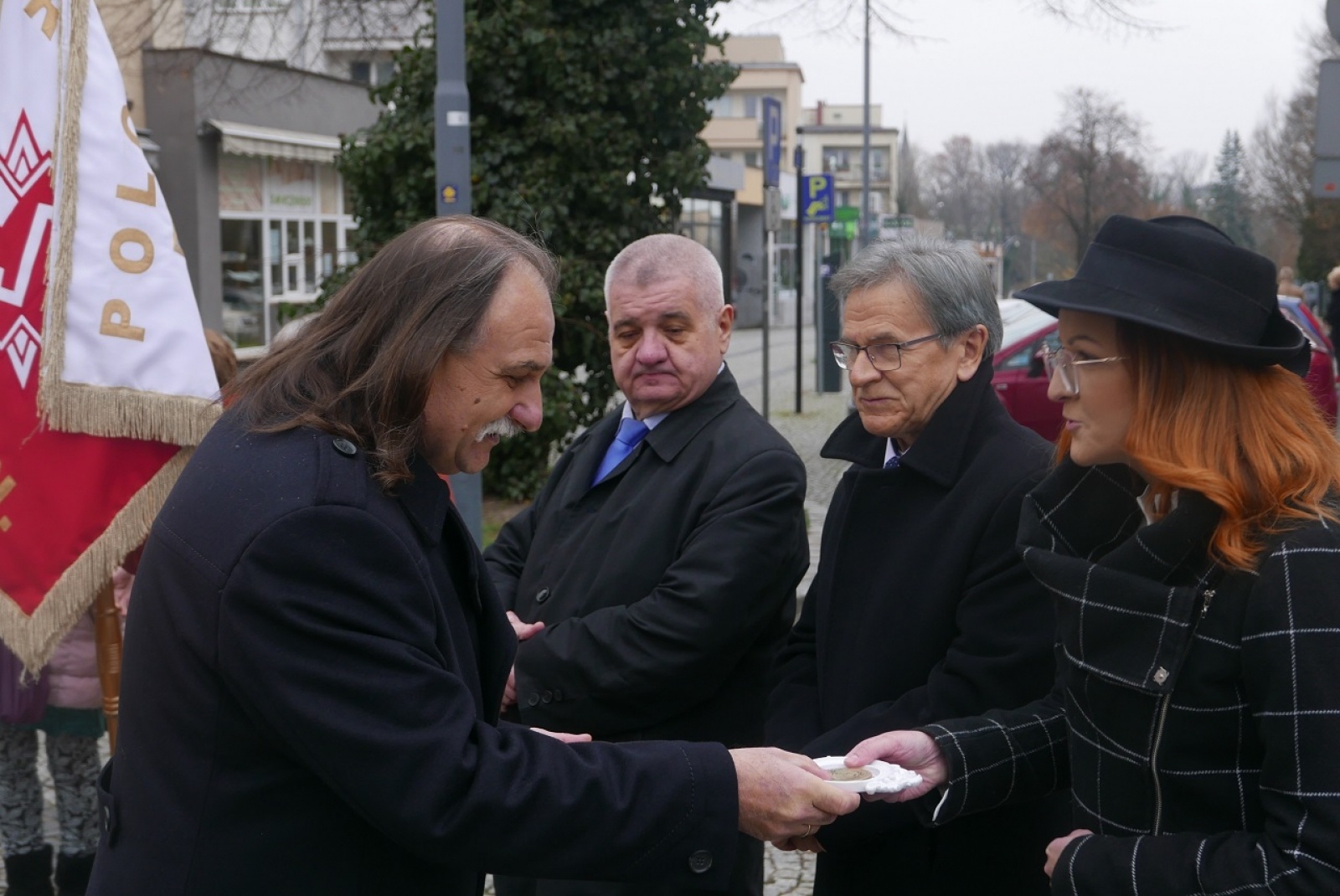 Zdjęcie w galerii na portalu naszraciborz.pl: Medale arcybiskupa Józefa Gawliny wiadomości z regionu