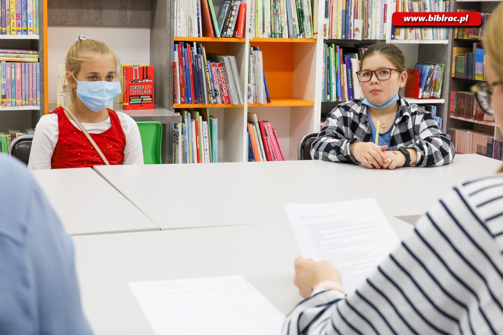 Zdjęcie w galerii na portalu naszraciborz.pl: W raciborskiej bibliotece odbył się konkurs wiedzy o Muminkach wiadomości z regionu