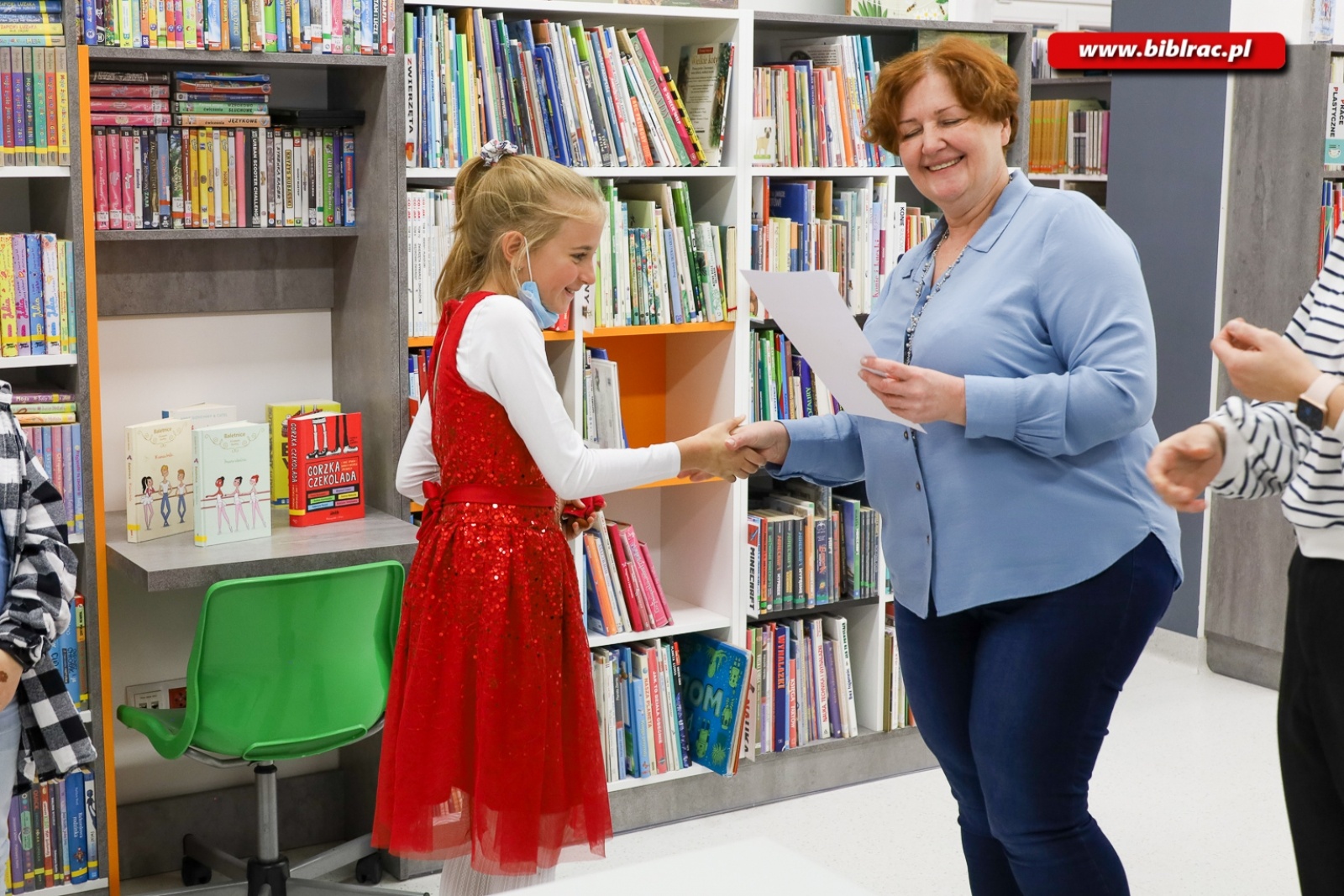 Zdjęcie w galerii na portalu naszraciborz.pl: W raciborskiej bibliotece odbył się konkurs wiedzy o Muminkach wiadomości z regionu