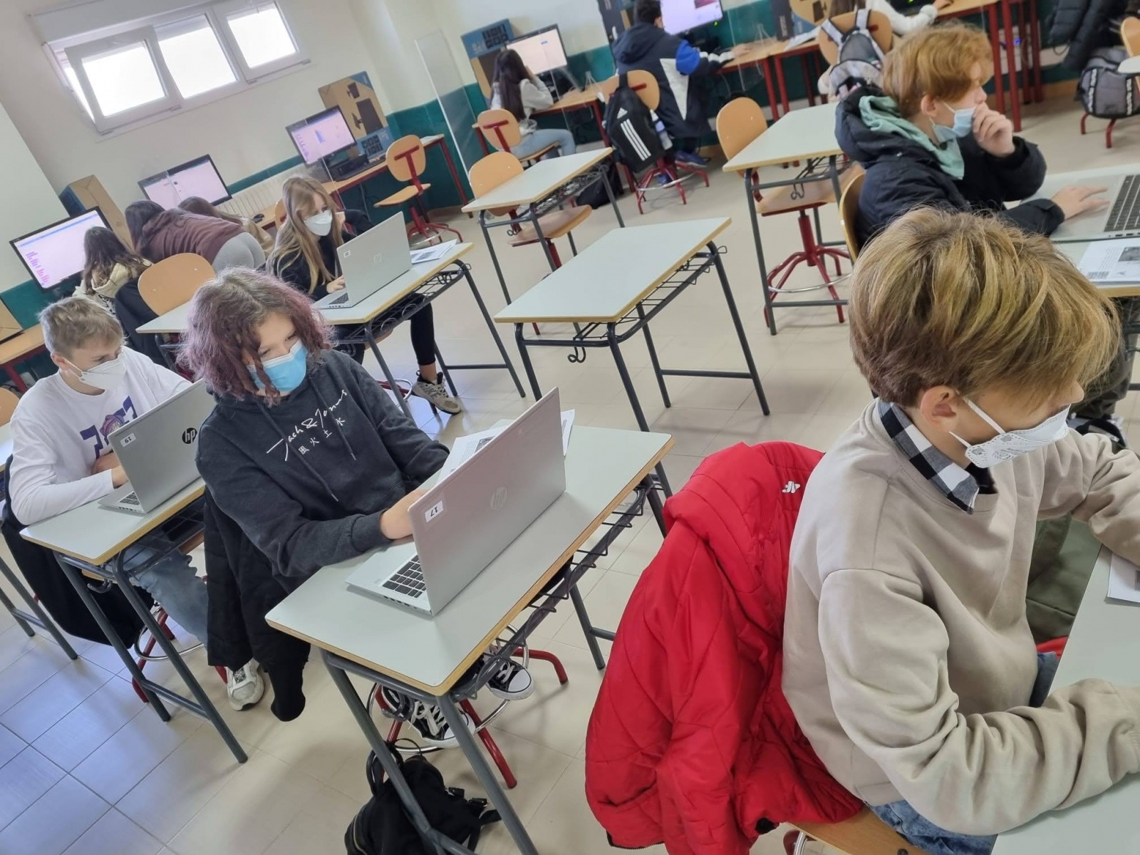 Zdjęcie w galerii na portalu naszraciborz.pl: Uczniowie SP1 z Ostroga w Madrycie wiadomości z regionu